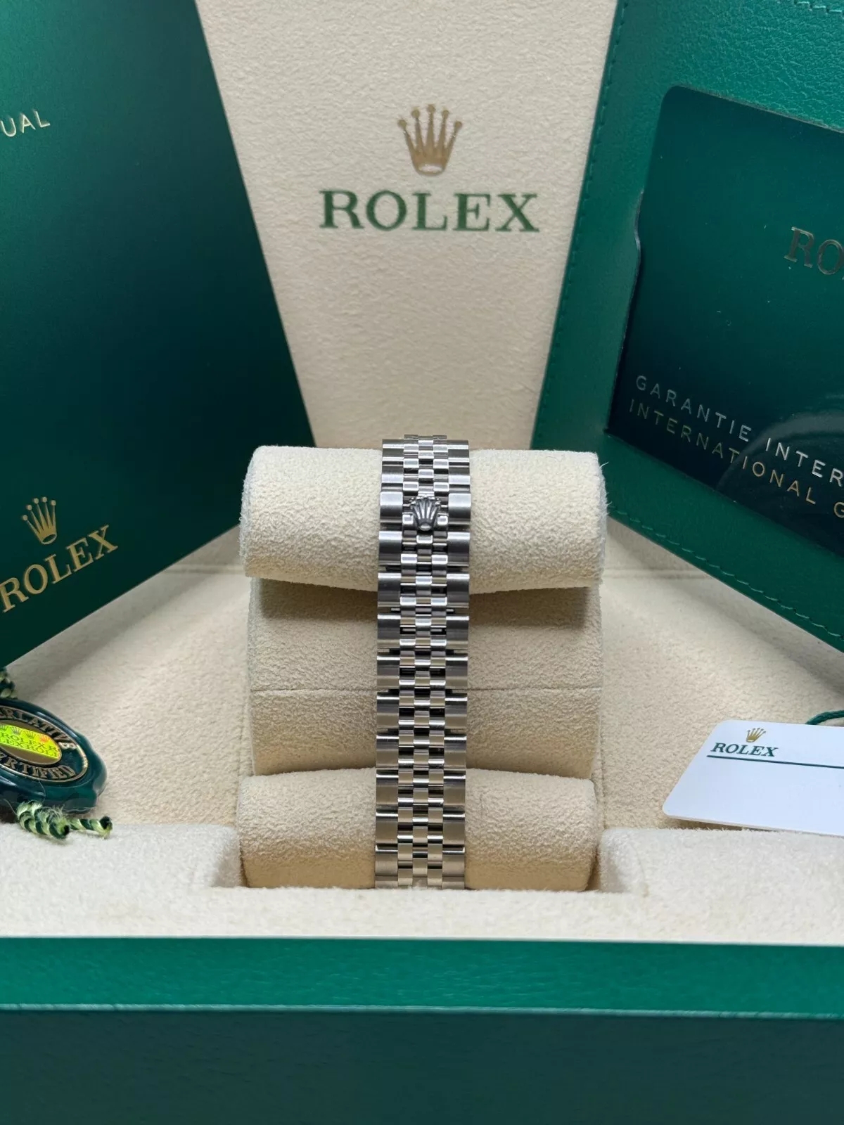 Rolex Lady-Datejust 279160 Oyster Perpetual 28mm White Dial Oyster Bracelet - Image 8
