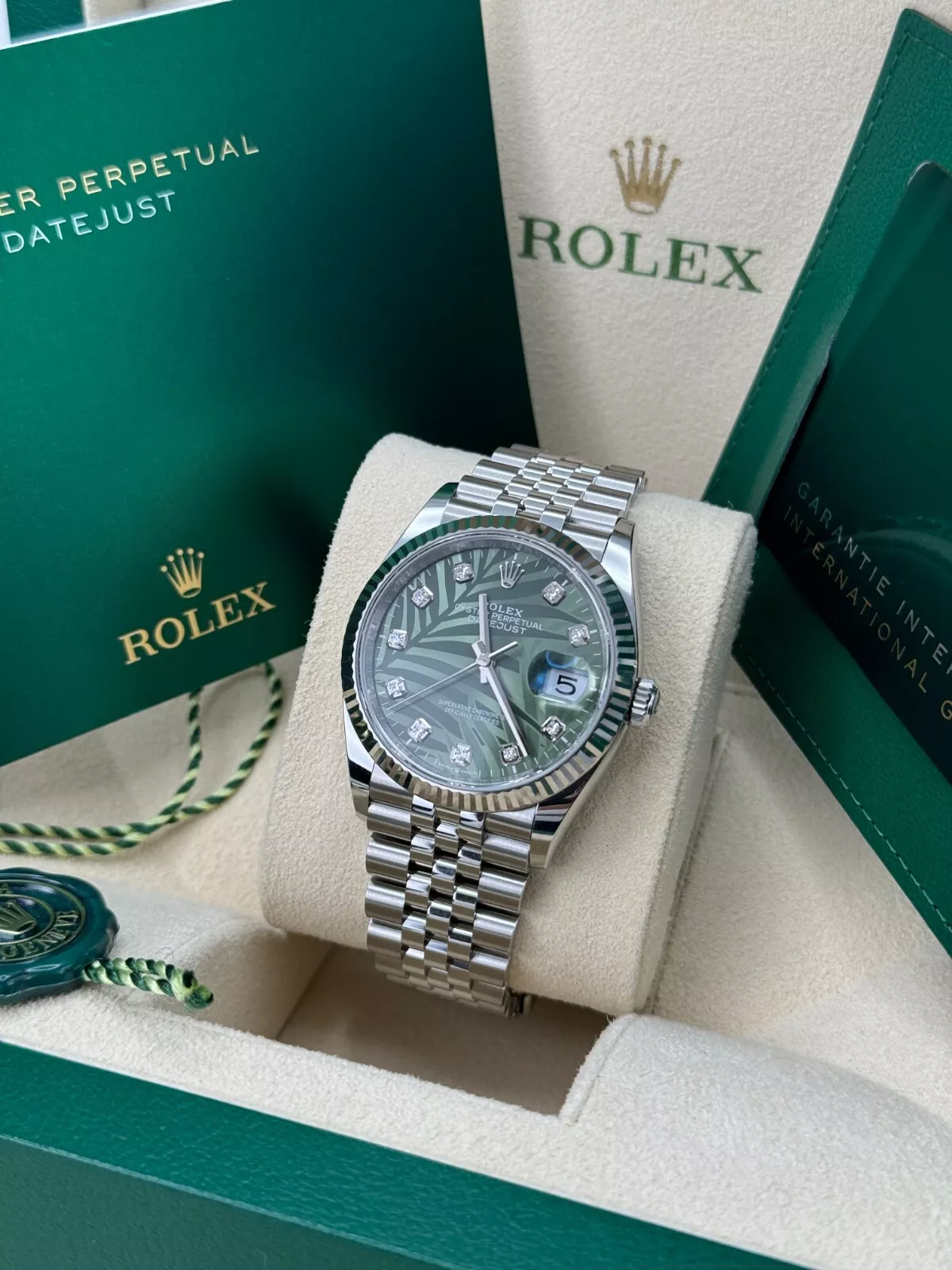 Rolex Datejust 36mm 126234 Olive Green Palm Motif Diamond Dial Jubilee Stainless Steel Watch - Image 10