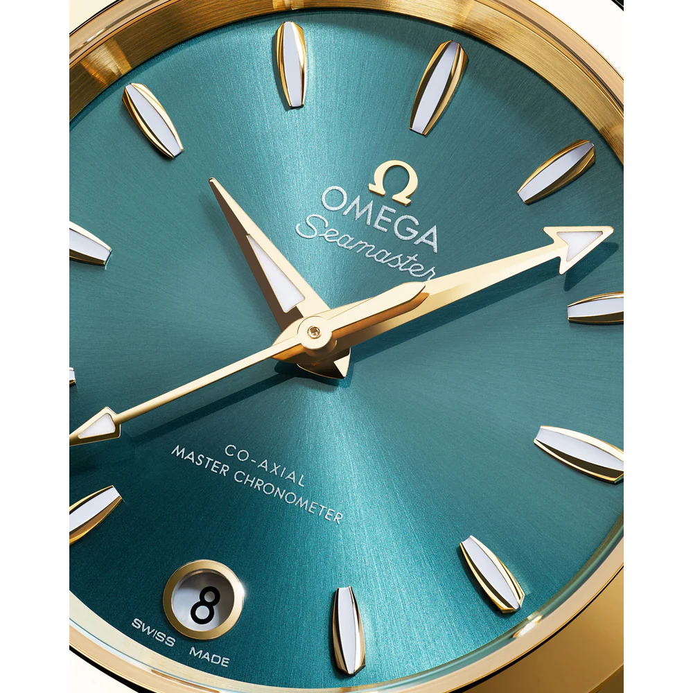 Omega Seamaster Aqua Terra Shades 34 mm Lagoon green Dial Moonshine™ 18k Yellow Gold Strap 220.53.34.20.10.001 - Image 4