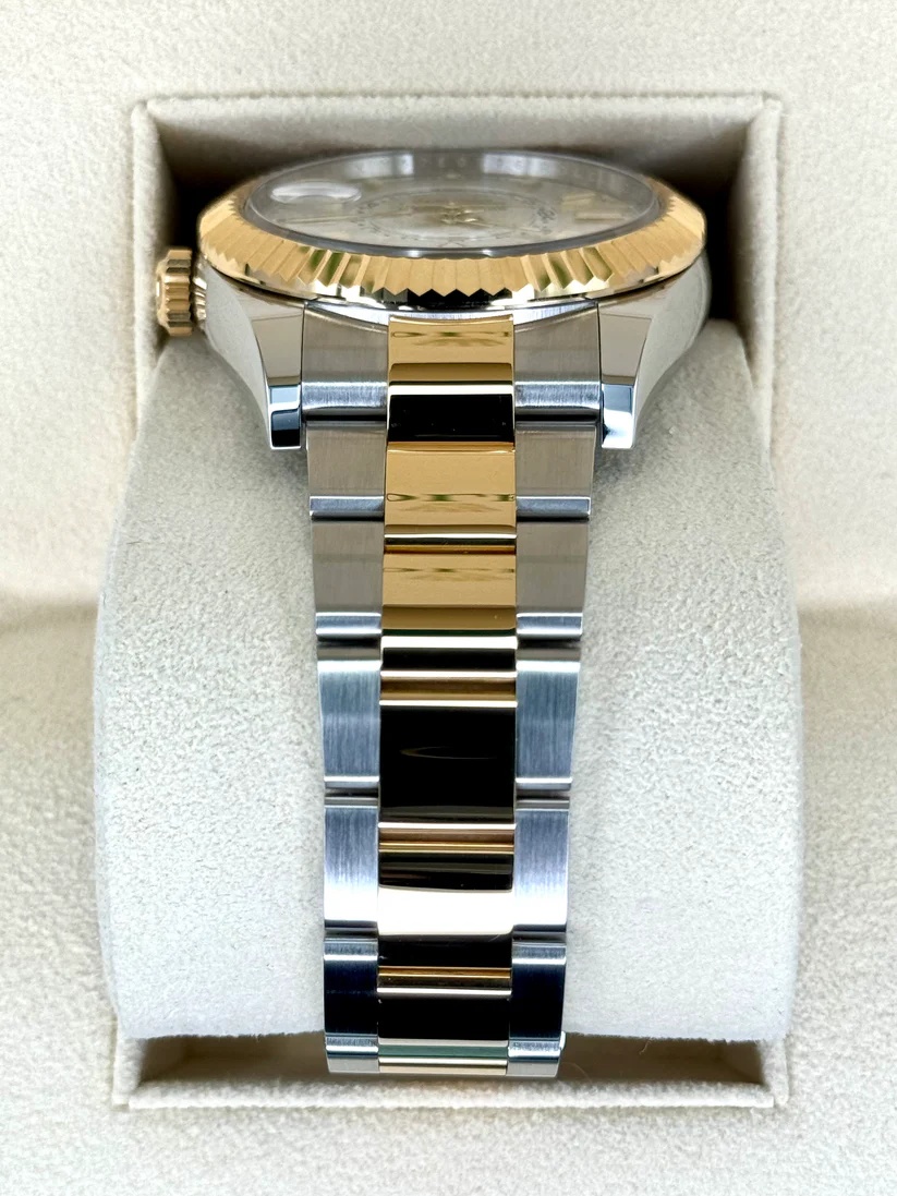 Rolex Sky-Dweller 42mm 336933-0005 Two-Tone Yellow Gold White Dial Oyster - Image 5