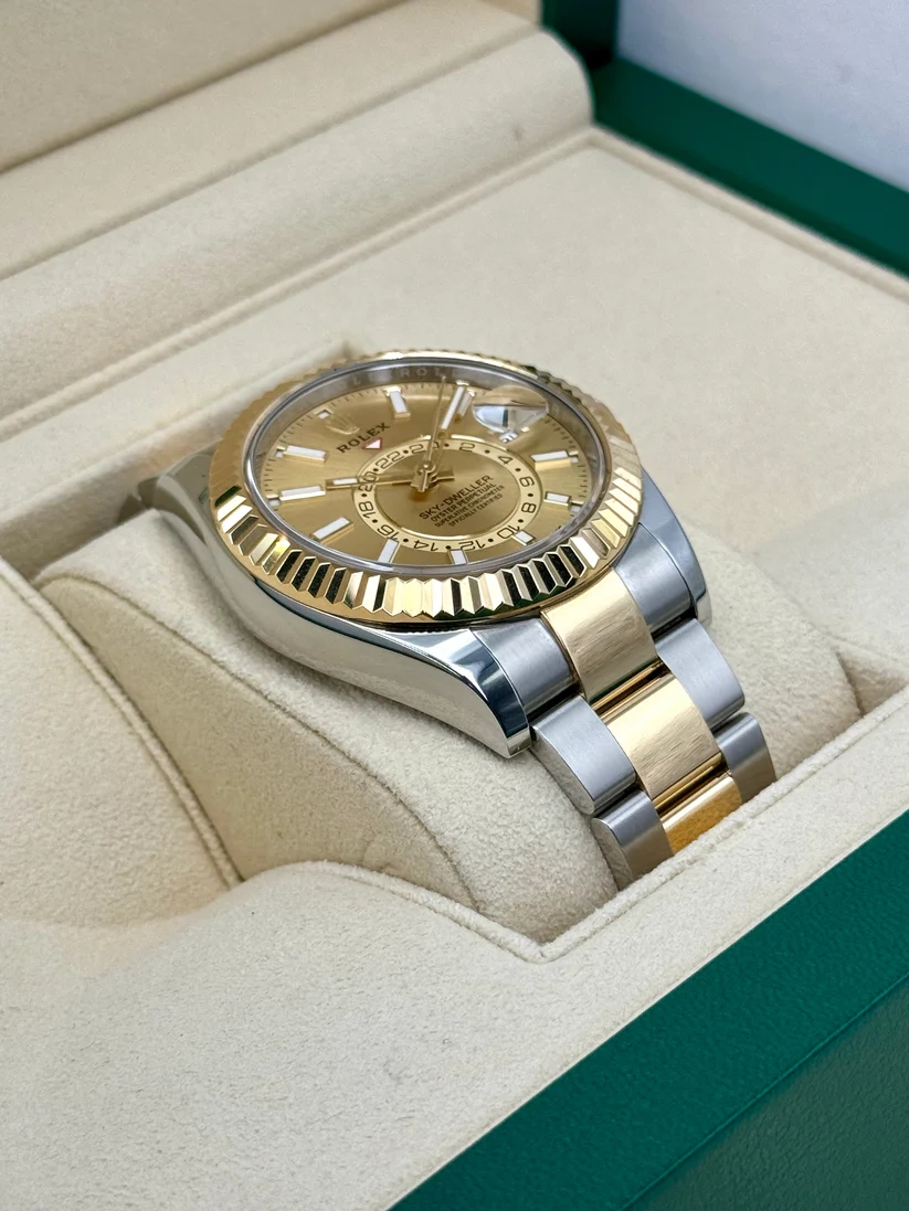 Rolex Sky-Dweller 42mm 336933-0001 Two-Tone Yellow Gold Champagne Dial Oyster - Image 4