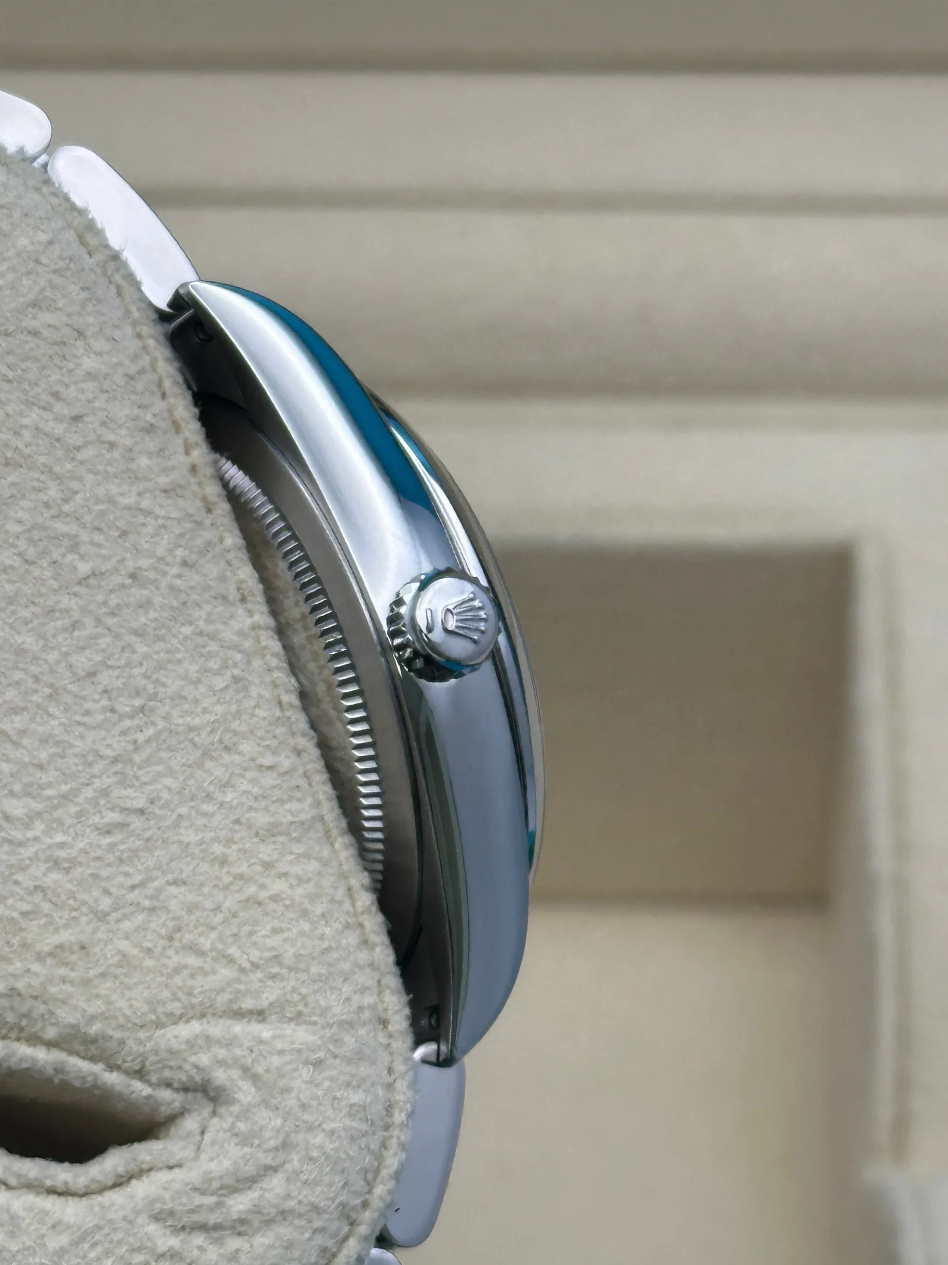 Rolex Oyster Perpetual 34mm 124200-0001 Silver Dial Oyster Stainless Steel Bracelet - Image 6