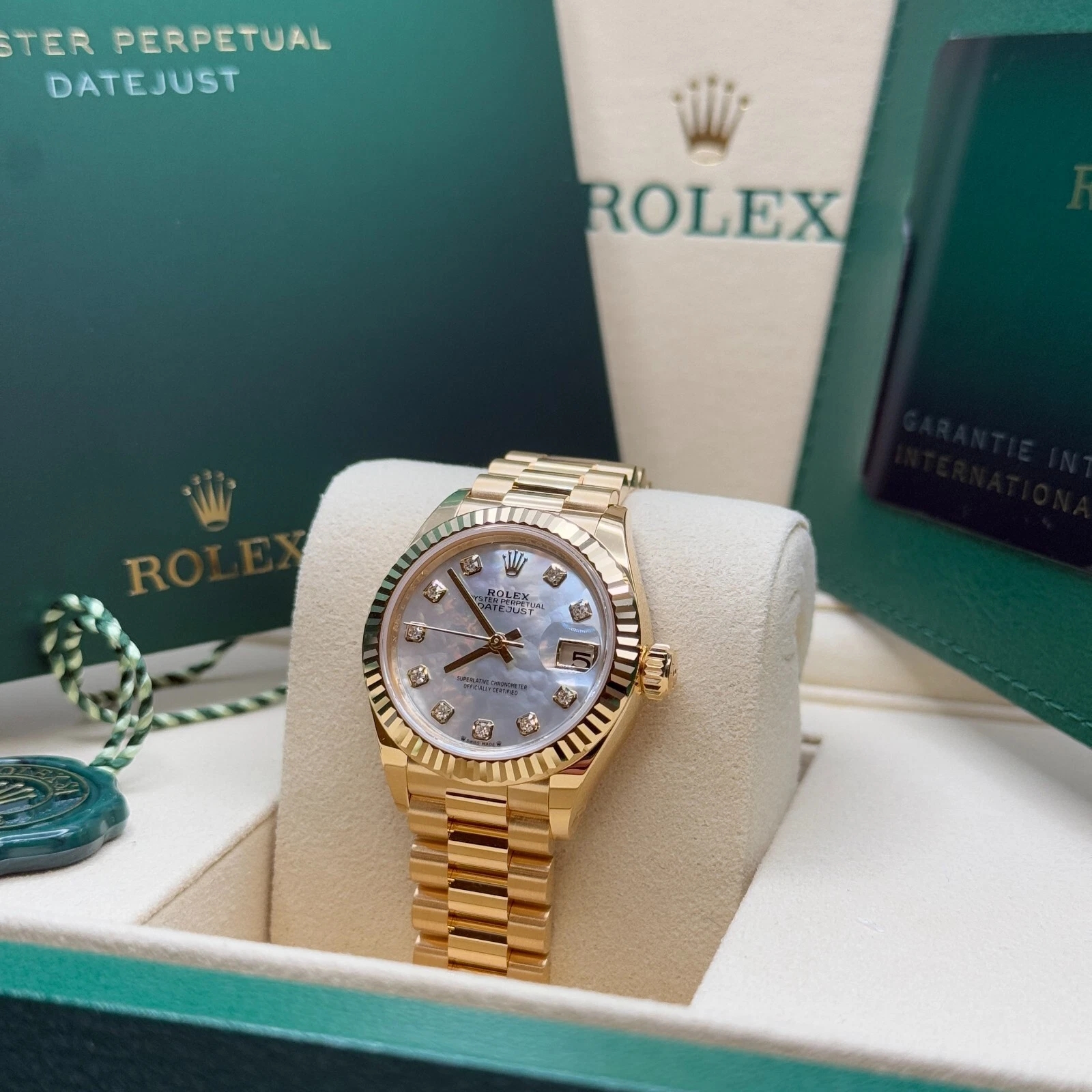 Rolex Lady-Datejust 28mm 279178 Mother-of-Pearl Diamonds Dial - Image 5
