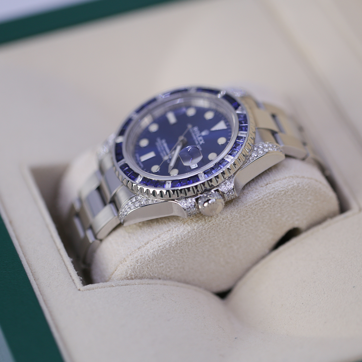 Rolex Submariner 40mm 116610LN Oyster Perpetual Date Aftermarket Dial, Diamond Bezel and Lugs Watch - Image 4