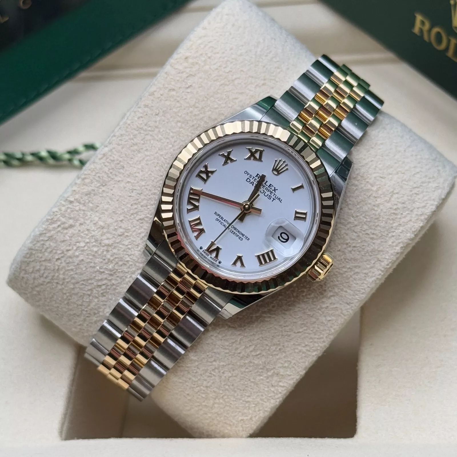 Rolex Lady-Datejust 28mm 279173 White Roman Dial Oyster Bracele - Image 14