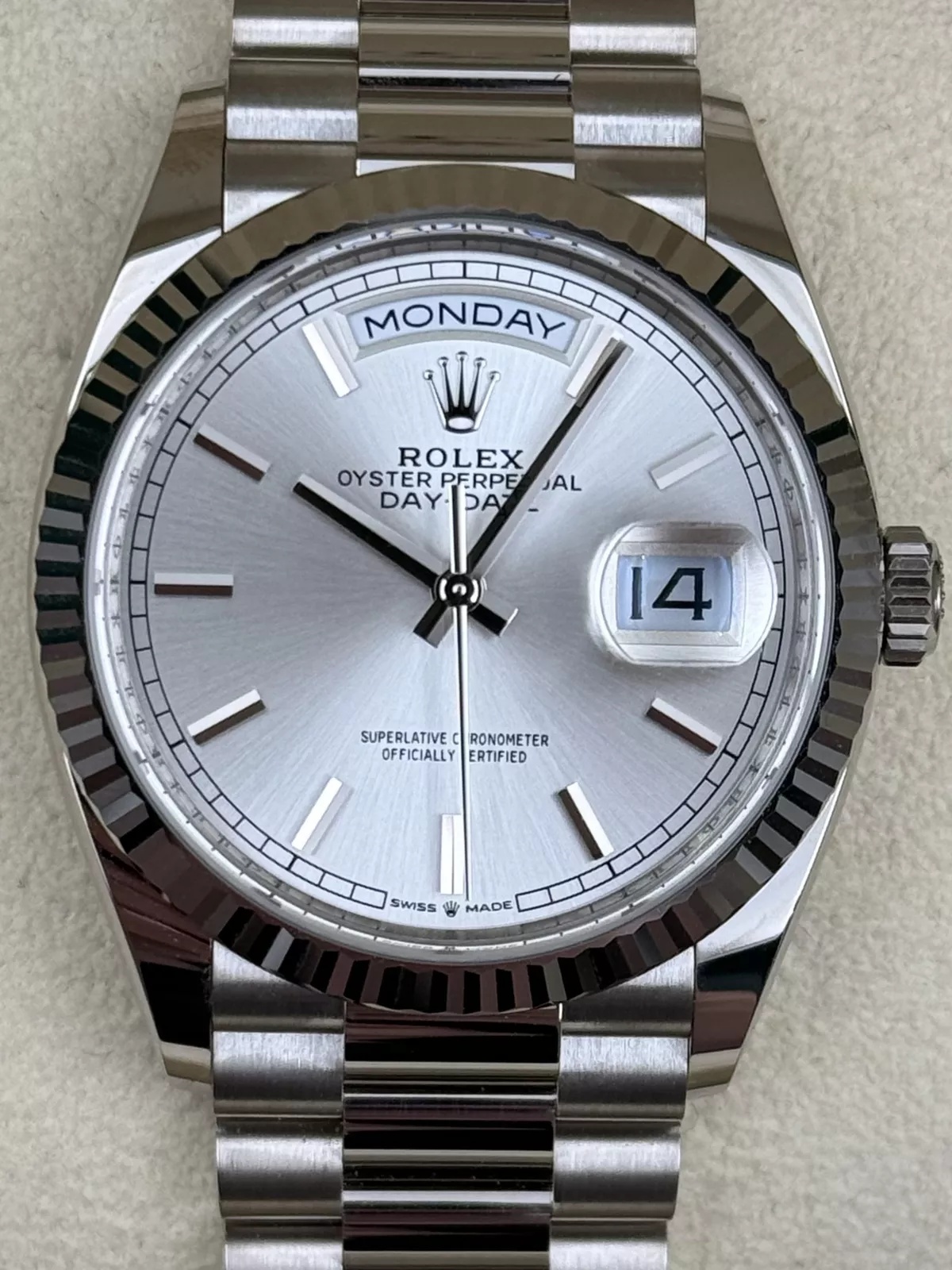 Rolex Day-Date "President" 40mm Silver Diamonds Dial 228236-0002 - Image 6