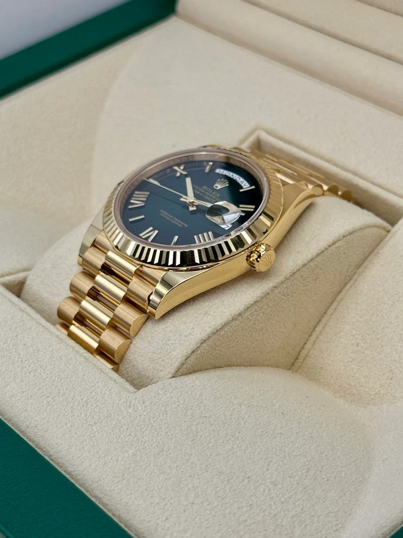 Rolex Yellow Gold President Day Date 40mm Green Roman Ombre Dial - 228238 - Image 4