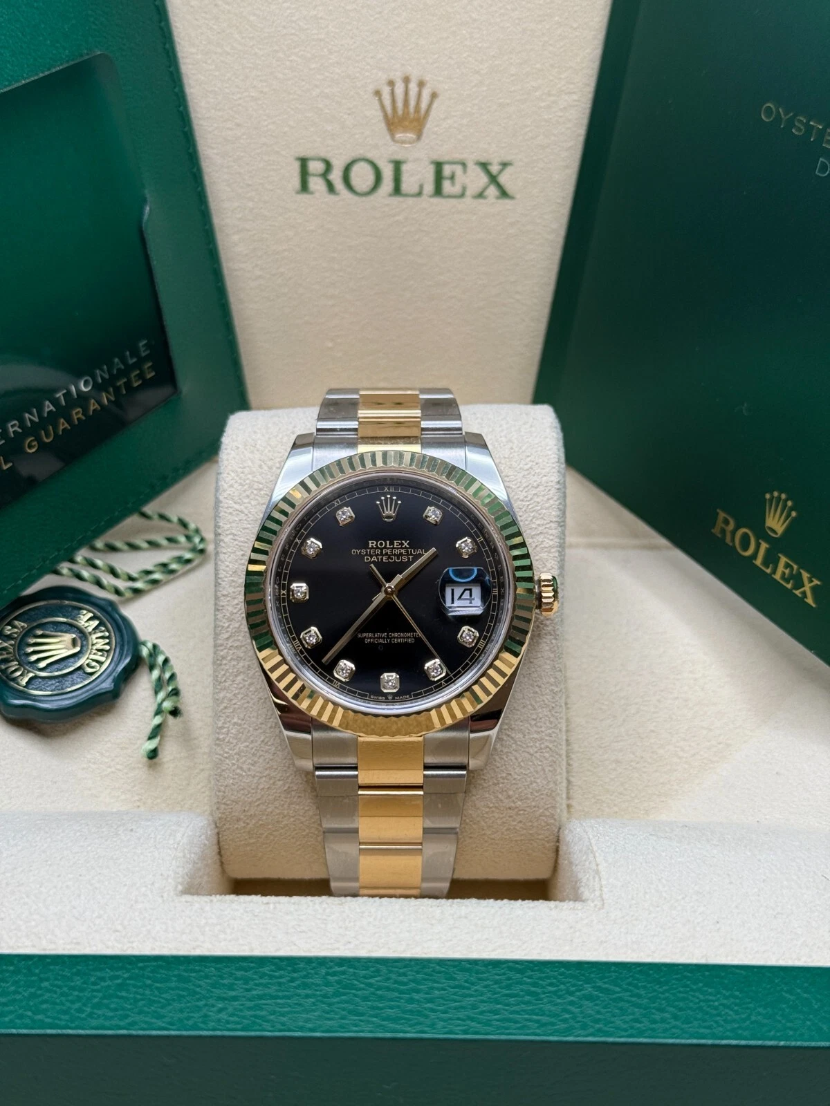 Rolex Datejust 41mm 126333 Black Diamond Jubilee Steel and Yellow Gold Men's Watch - Image 11