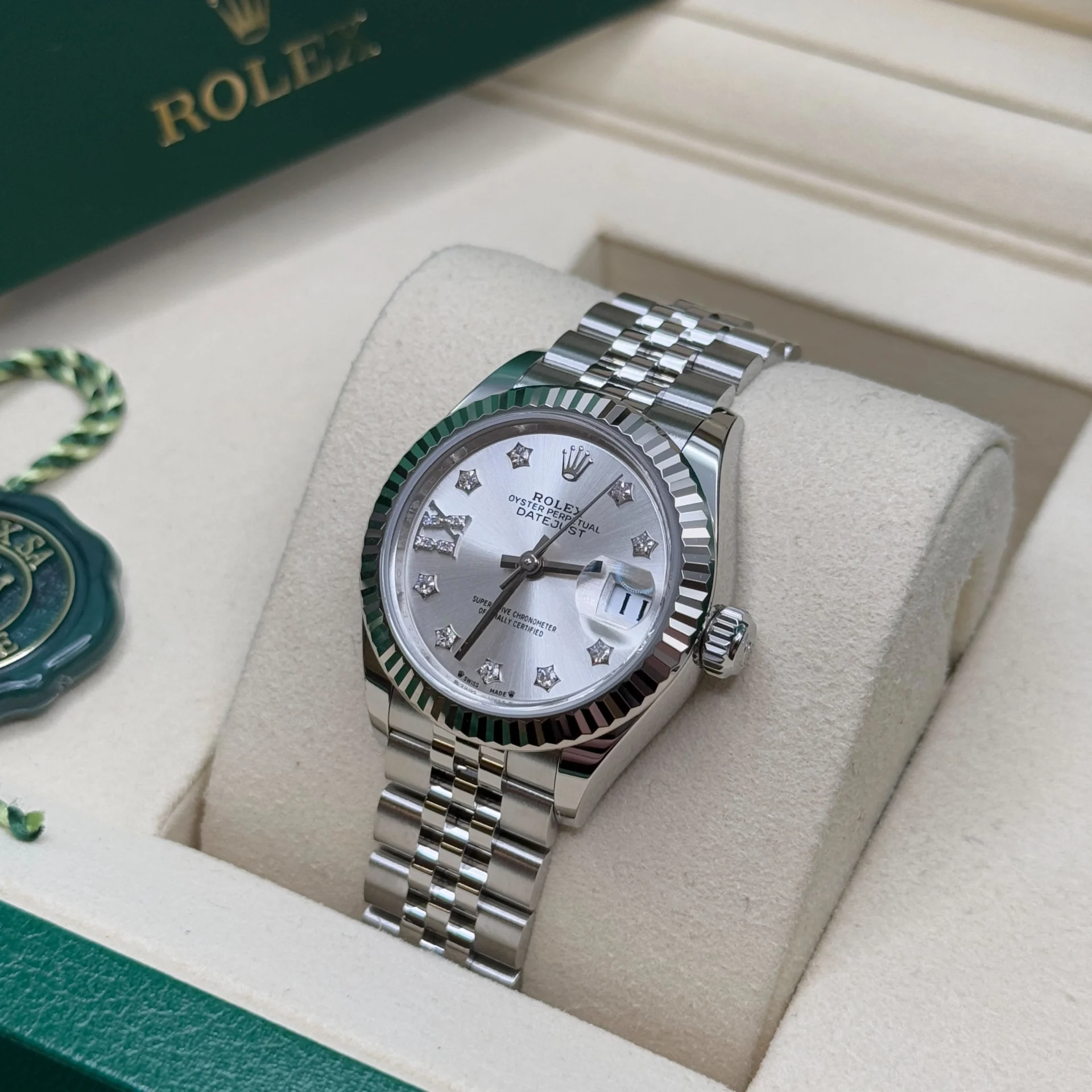 Rolex Lady-Datejust 28mm 279174 Silver Diamond Dial Oyster Bracelet - Image 5