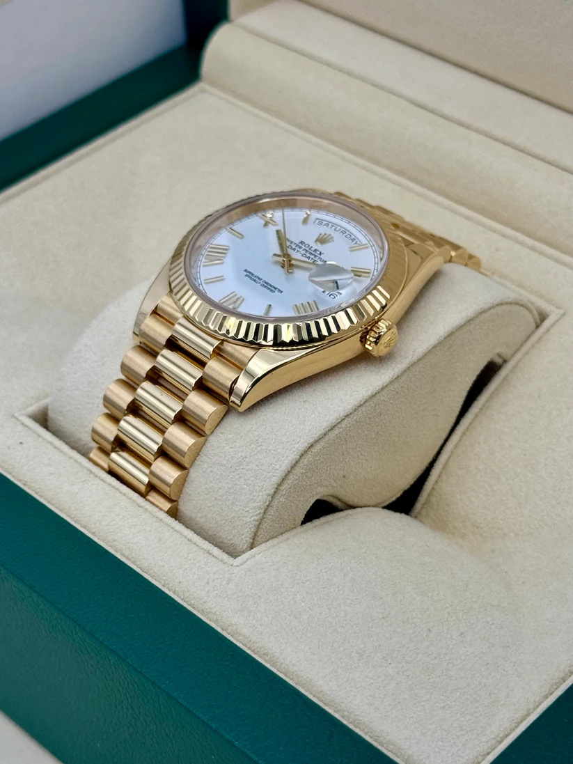 Rolex Day-Date "President" 40mm Yellow Gold White Roman Dial - 228238 - Image 3