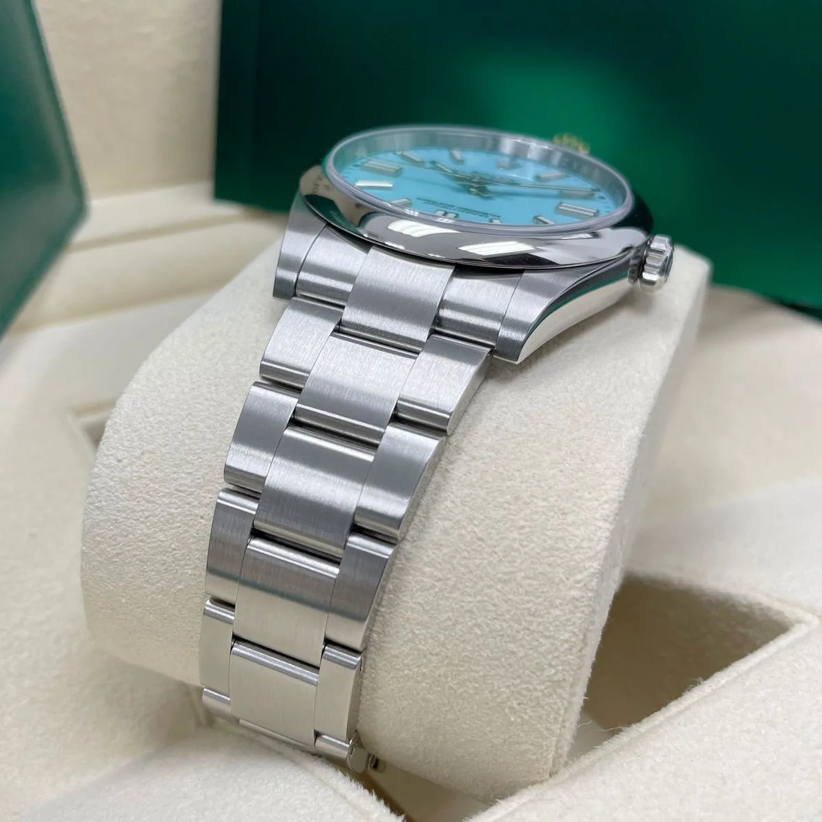 Rolex Oyster Perpetual 36mm 126000-0006 Tiffany Blue Turquoise Dial - Image 5