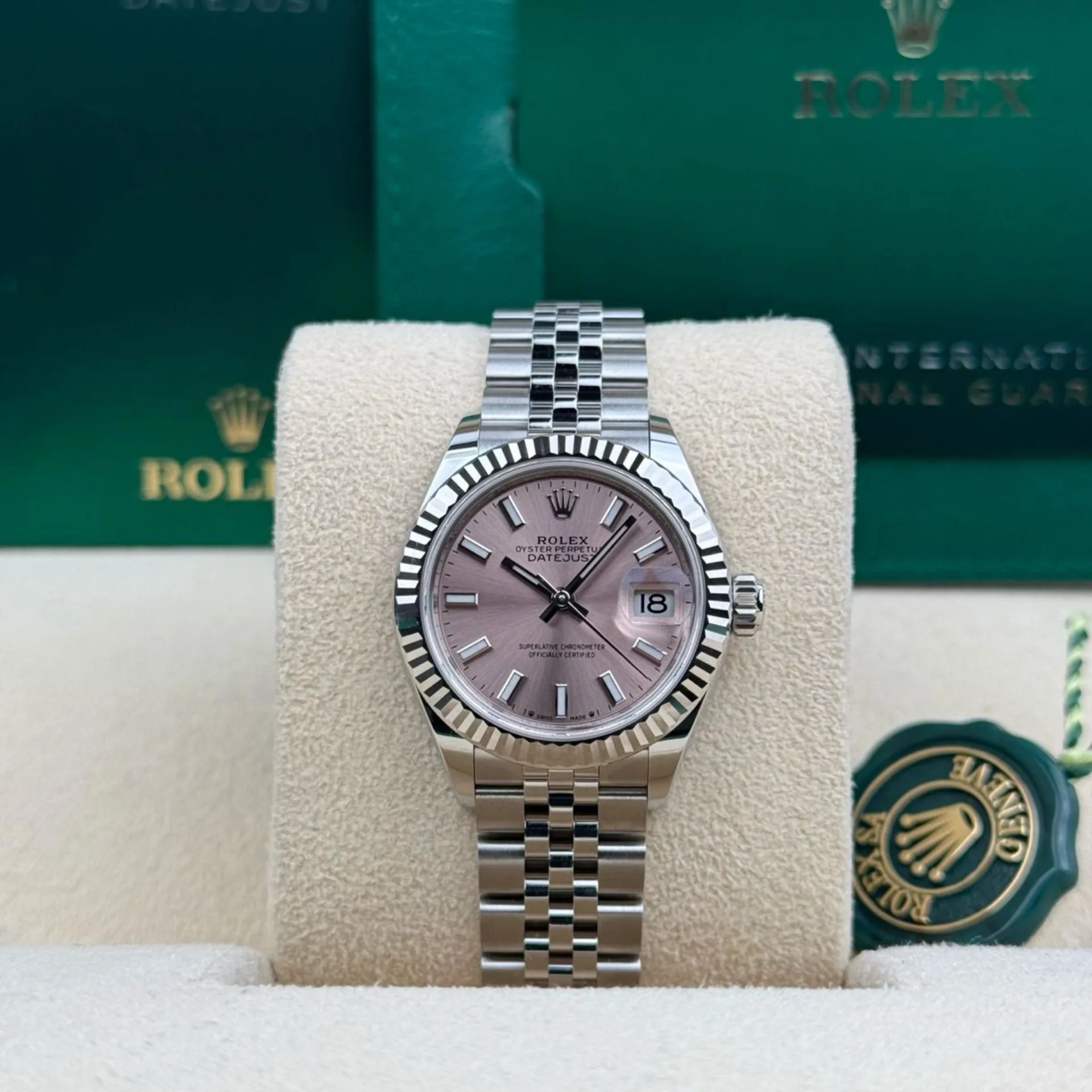 Rolex Lady-Datejust 28mm 279174 Pink Dial Oyster Bracelet - Image 3