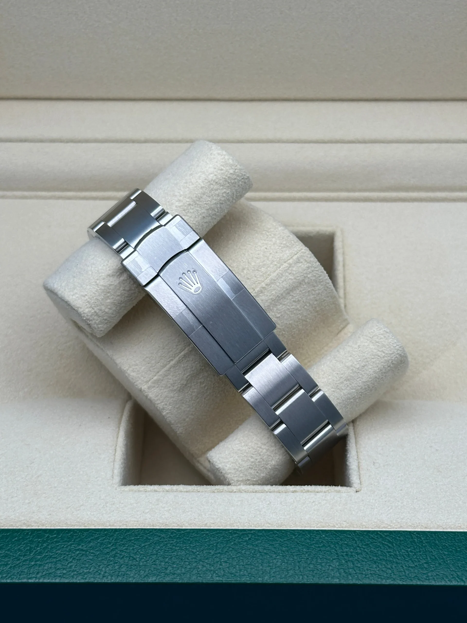 Rolex Oyster Perpetual 34mm 124200 Blue Dial Oyster Stainless Steel Bracelet - Image 5