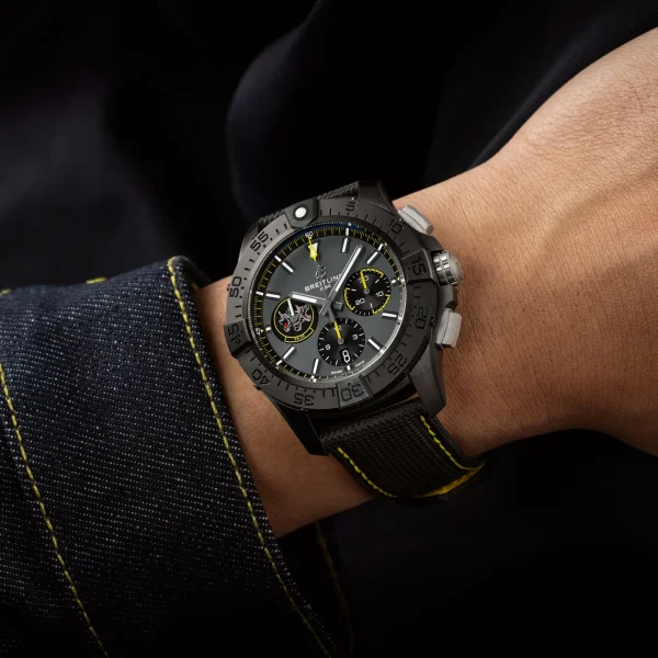 Breitling  Avenger B01 Chronograph 44mm SB01472A1B1X1