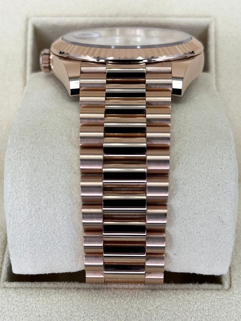 Rolex Day-Date "President" 40mm Everose Gold White Roman Dial - 228235 - Image 3