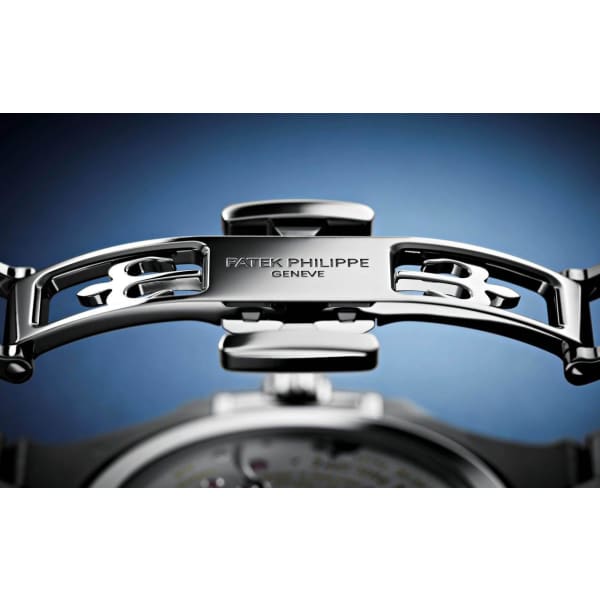 Patek Philippe Nautilus White Gold 5740-1G-001 with Blue Sunburst dial - Image 8