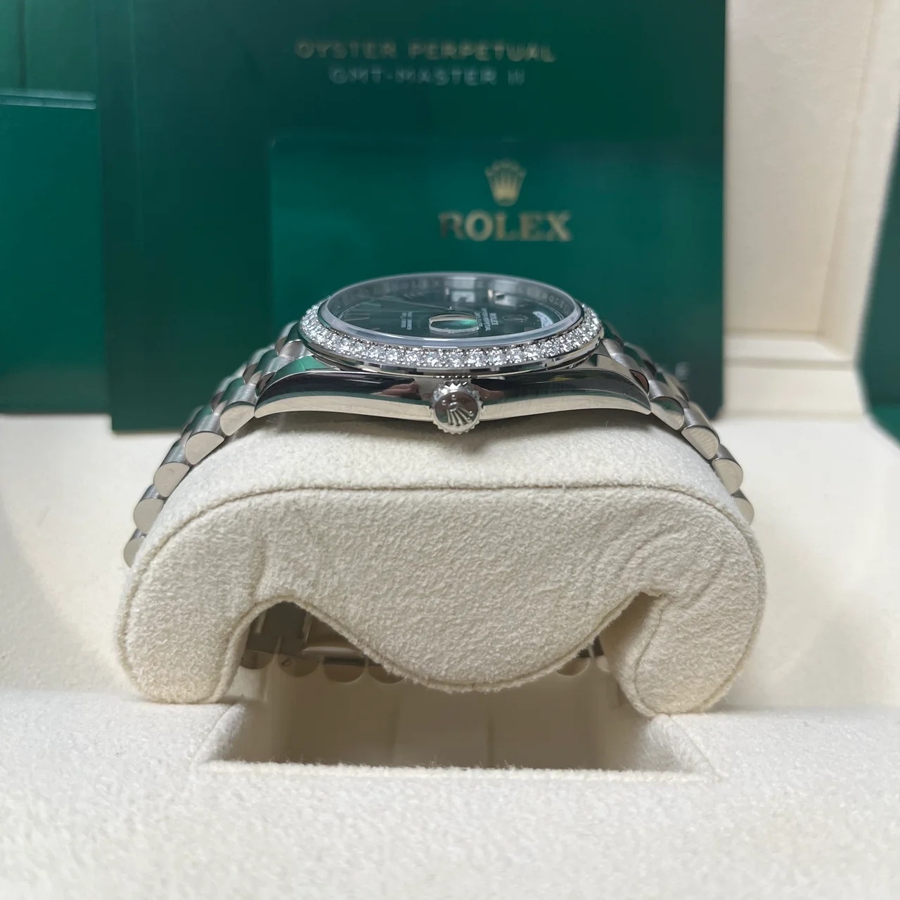 Rolex Day-Date 40mm 228349RBR-0030 Olive Green Dial President Bracelet - Image 4