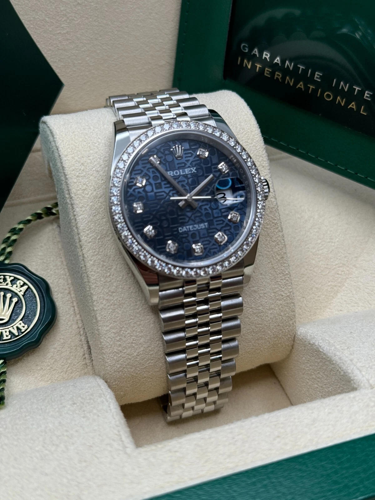Rolex Datejust 36mm 126284 Blue Jubilee Diamond Dial & Diamond Bezel, Stainless Steel Oyster Bracelet Watch - Image 5