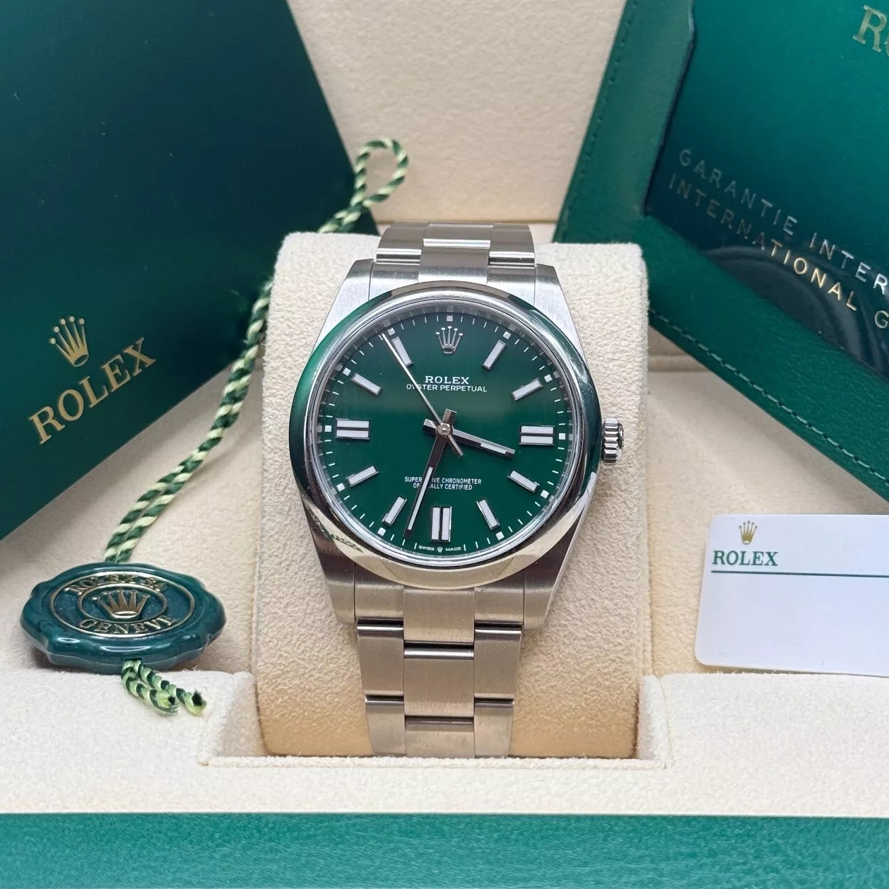 Rolex Oyster Perpetual 36mm 126000-0005 Green Dial Oyster Stainless Steel Bracelet - Image 2