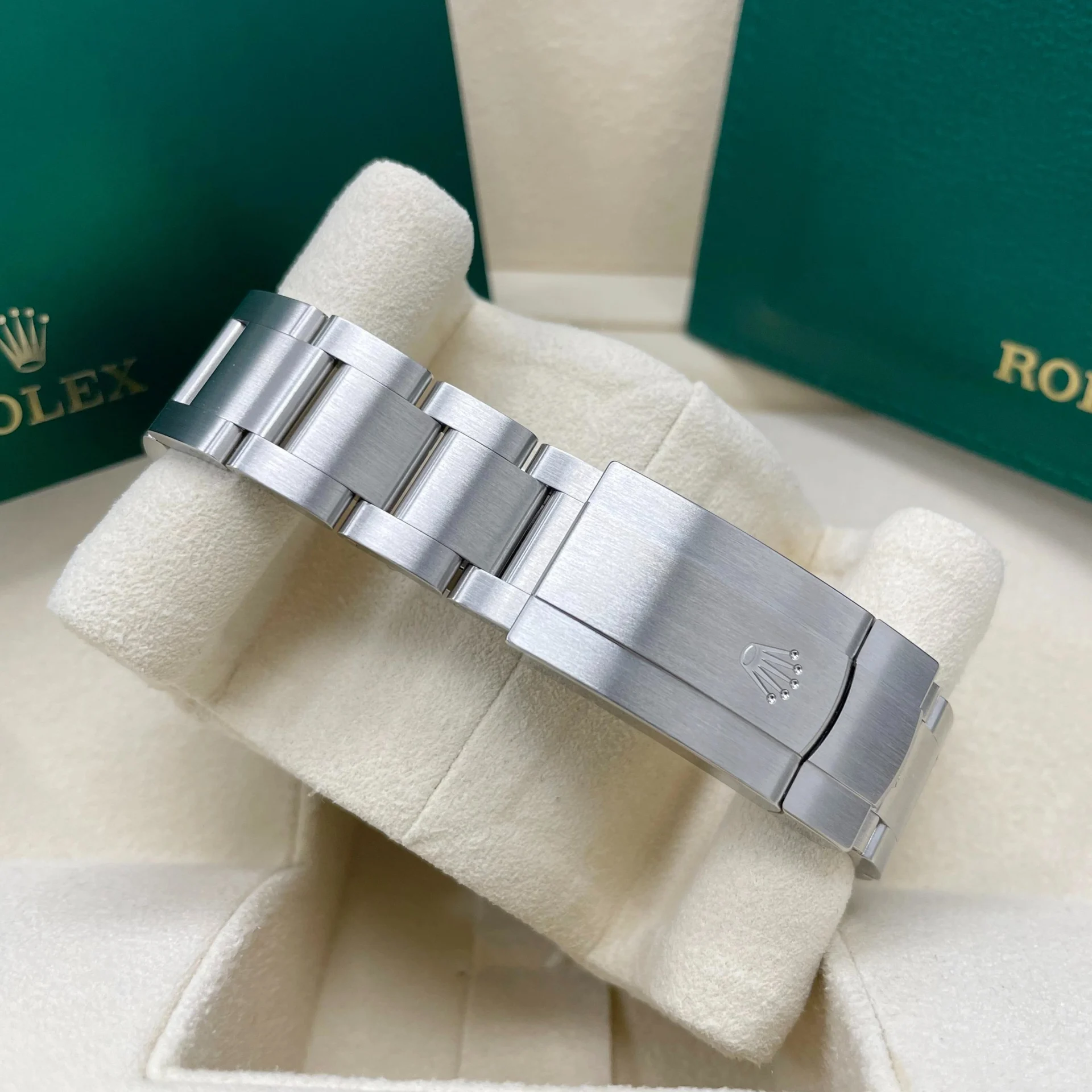 Rolex Oyster Perpetual 36mm 126000-0009 Turquoise Celebration Dial Oyster Bracelet - Image 6