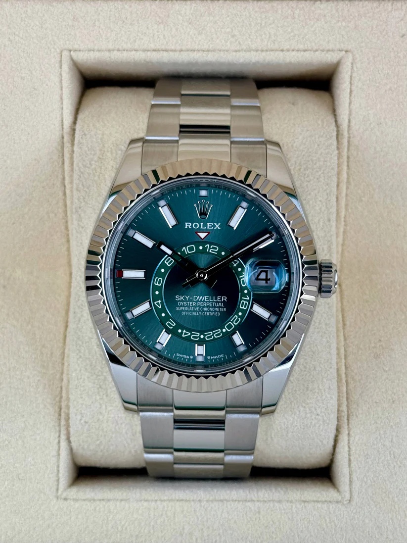 Rolex Sky-Dweller 42mm 336934-0001 Stainless Steel Green Dial Oyster - Image 2