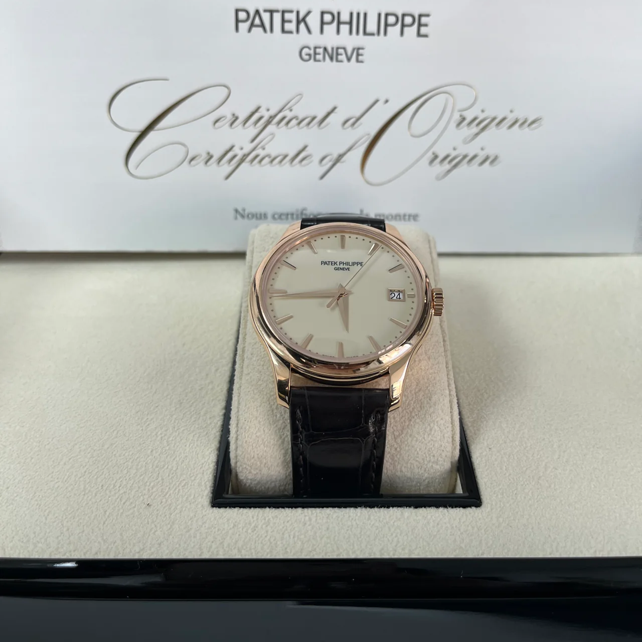 Patek Philippe Calatrava 5227R-001 - Image 5