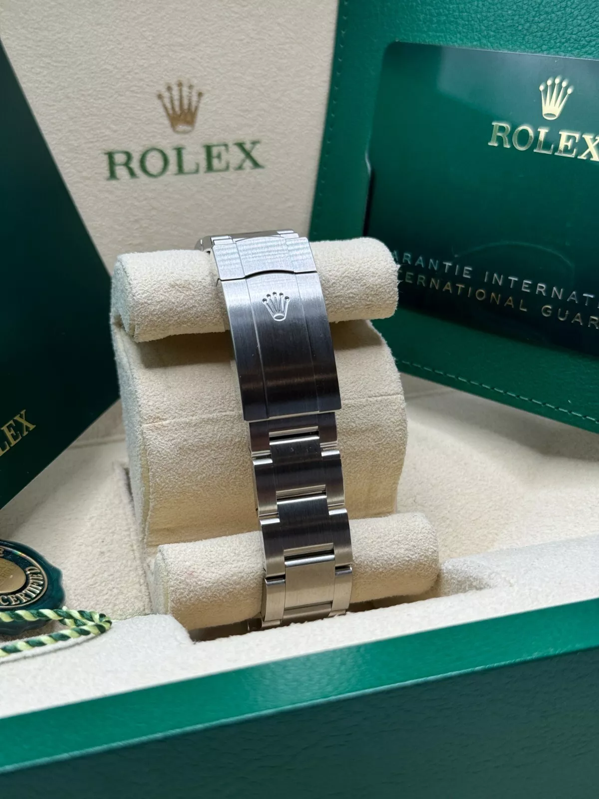 Rolex Oyster Perpetual 36mm 126000-0014 Black Dial Oyster Stainless Steel Bracelet - Image 7