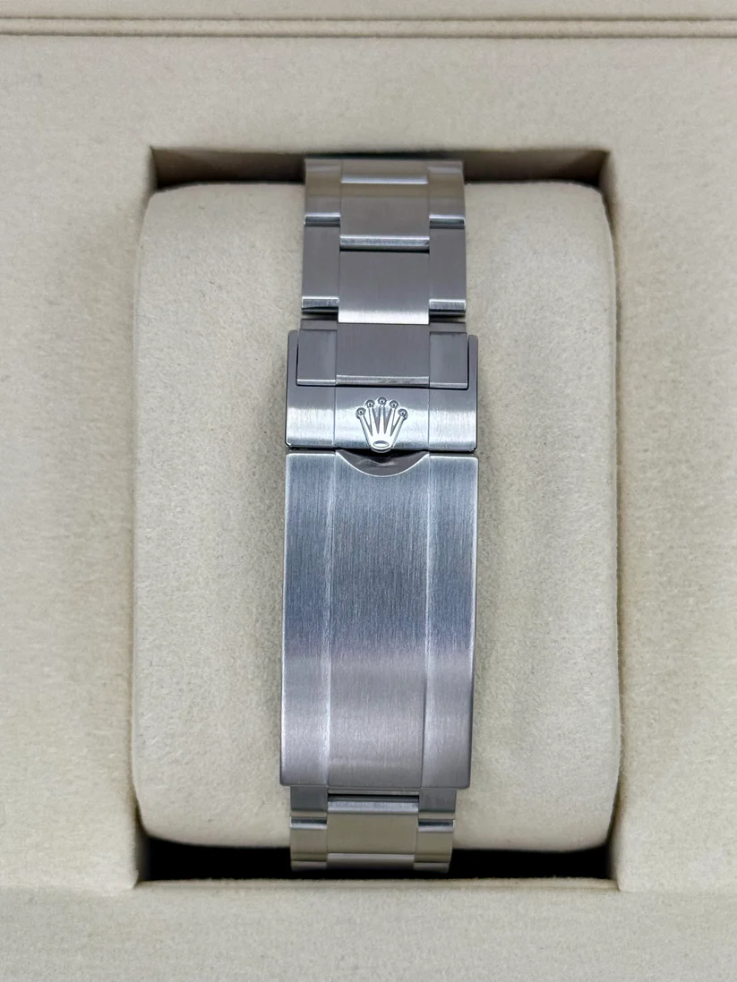 Rolex Submariner 41mm 124060 - Image 6