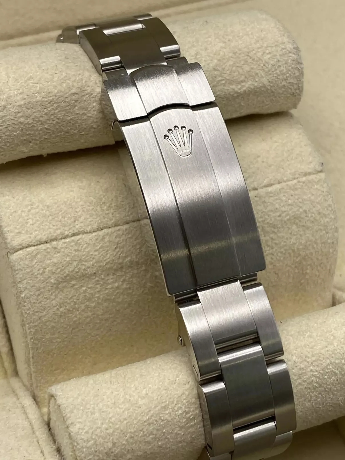 Rolex Oyster Perpetual 28mm 276200-0010 Black Dial Oyster Bracelet Watch - Image 14