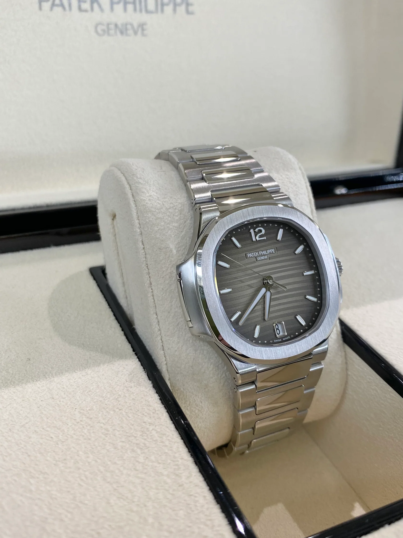 Patek Philippe Nautilus Automatic Ladies Watch 7118/1A-011 - Image 3