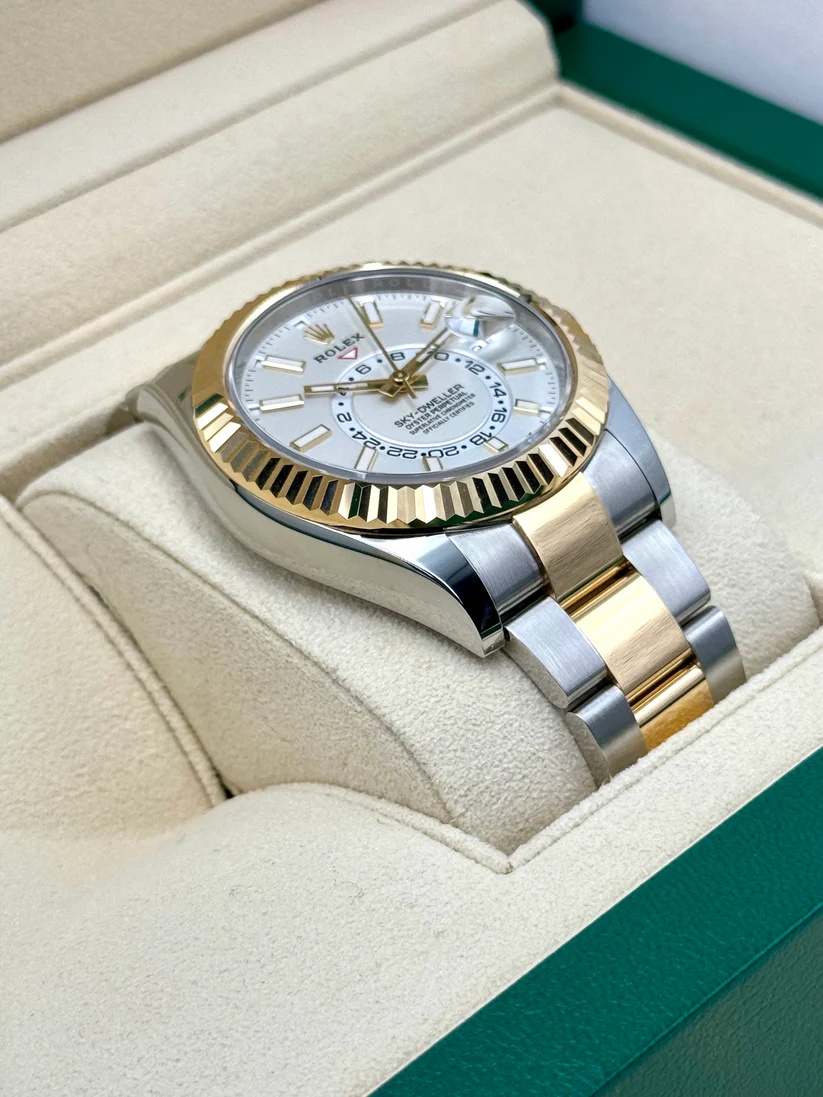 Rolex Sky-Dweller 42mm 336933-0005 Two-Tone Yellow Gold White Dial Oyster - Image 4