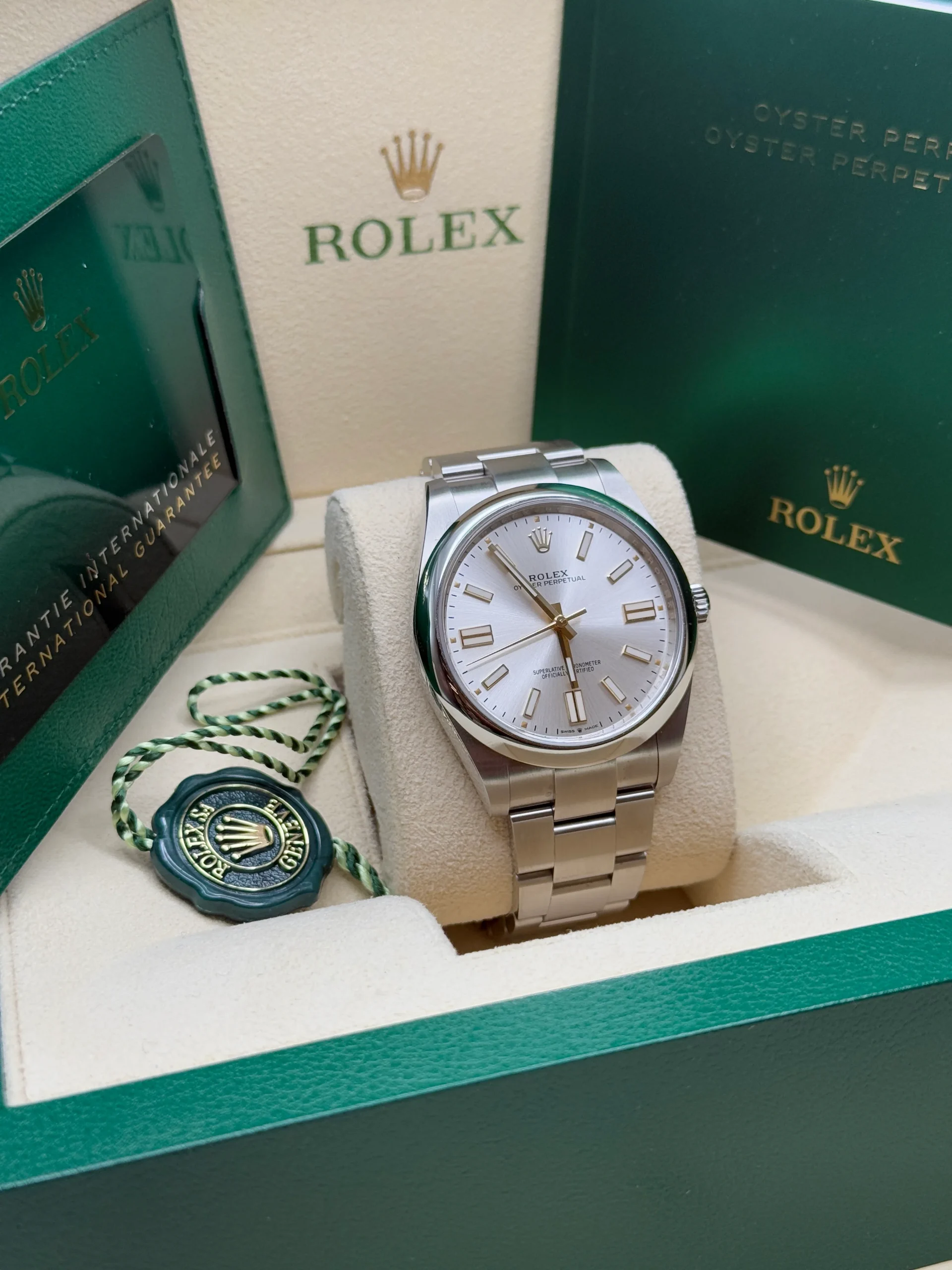 Rolex Oyster Perpetual 36mm 126000-0001 Silver Dial Oyster Bracelet - Image 3