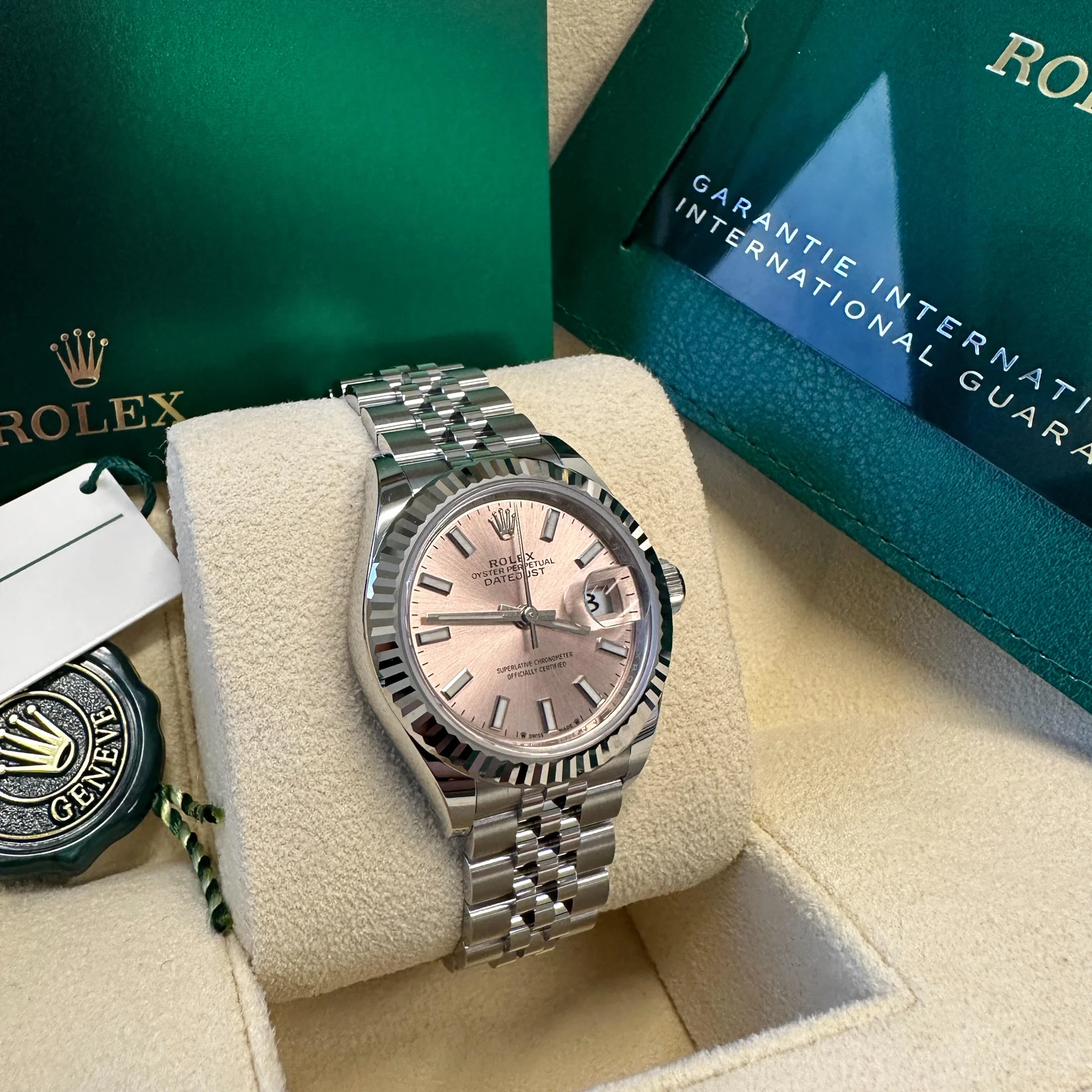 Rolex Lady-Datejust 28mm 279174 Pink Dial Oyster Bracelet - Image 4