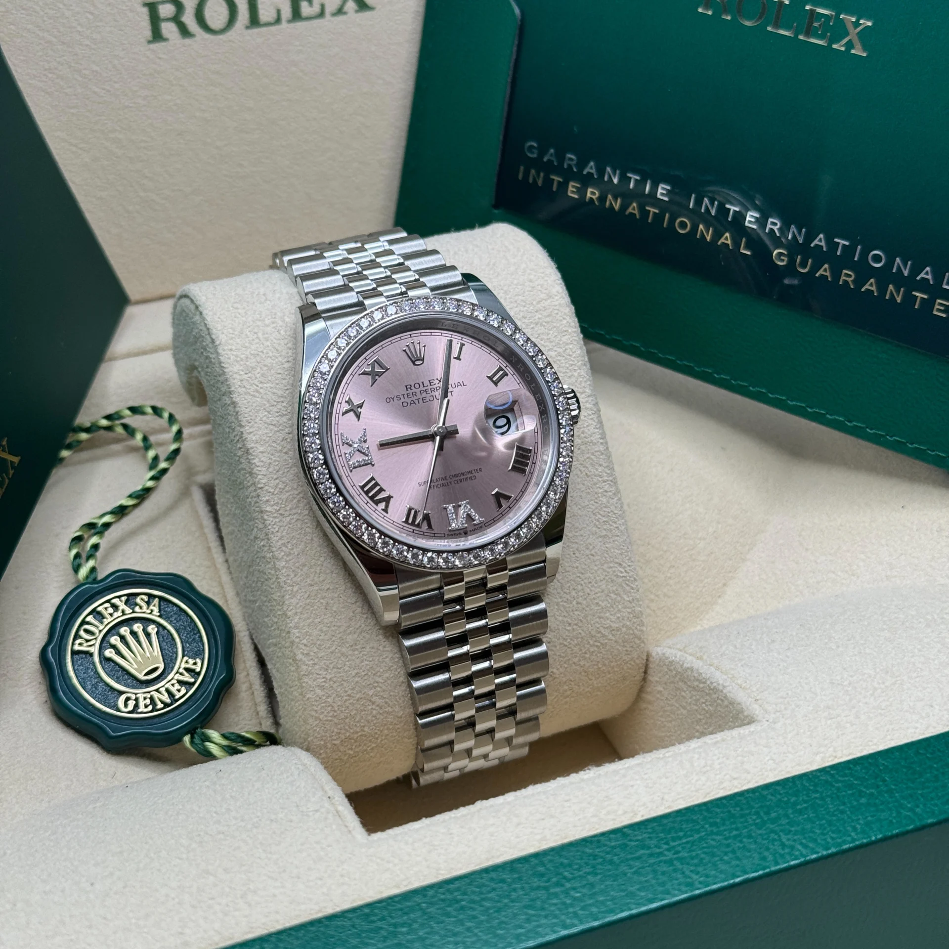 Rolex Datejust 36mm 126284 Pink Dial Jubilee Bracelet - Image 4
