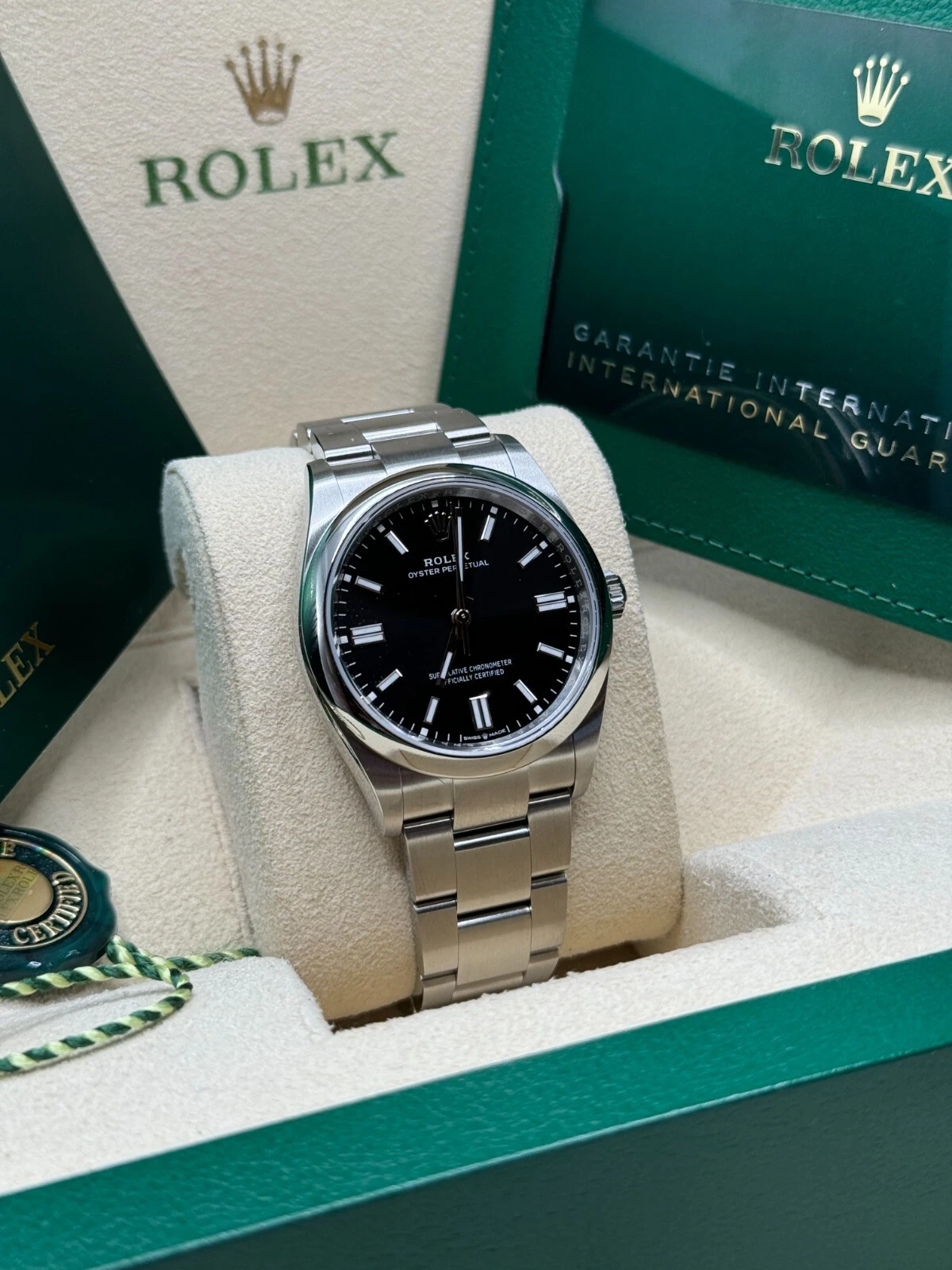 Rolex Oyster Perpetual 36mm 126000-0014 Black Dial Oyster Stainless Steel Bracelet - Image 3