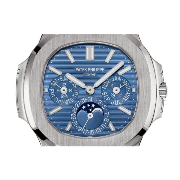 Patek Philippe Nautilus White Gold 5740-1G-001 with Blue Sunburst dial - Image 9