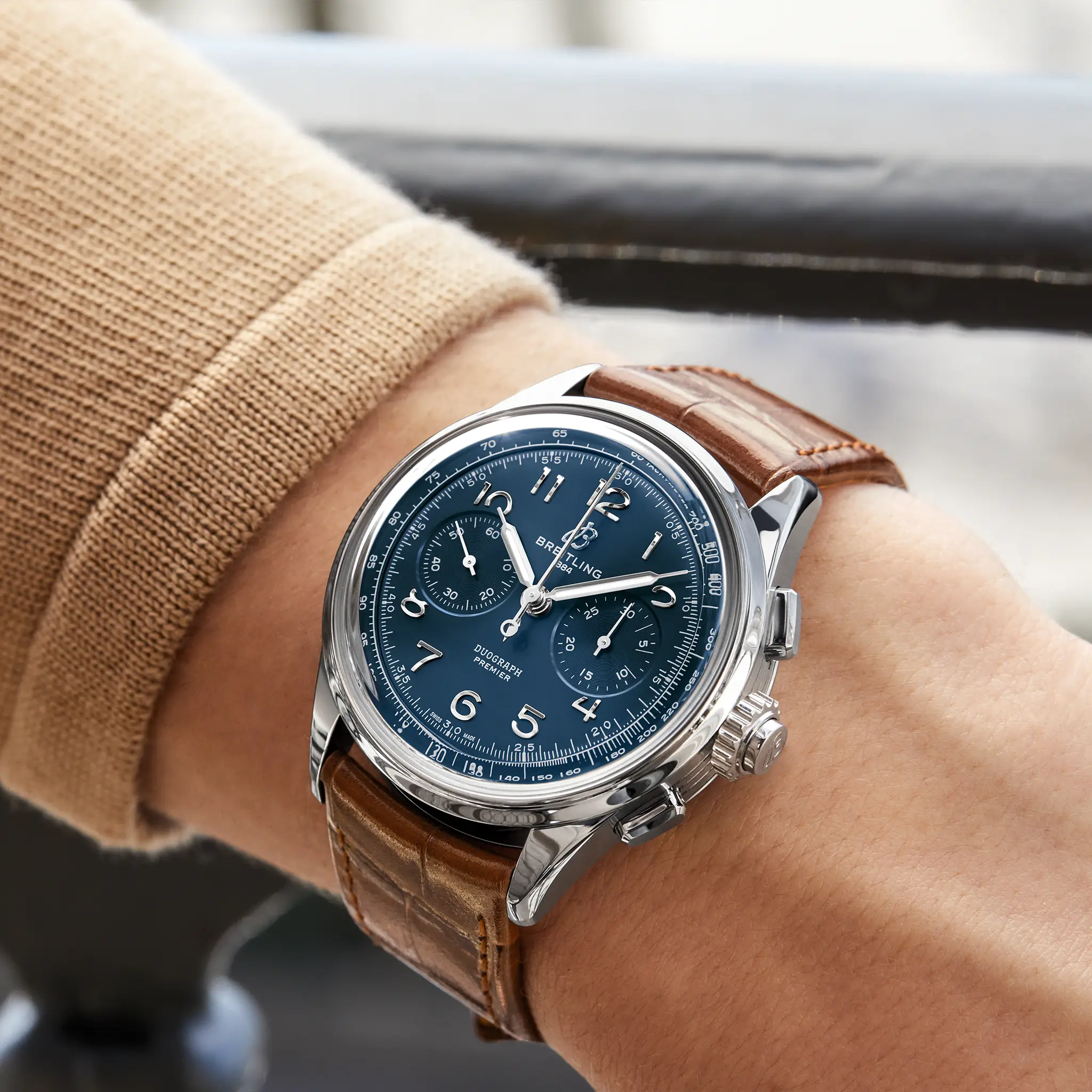 Breitling Premier B15 Duograph 42mm AB1510171C1P1 - Image 4