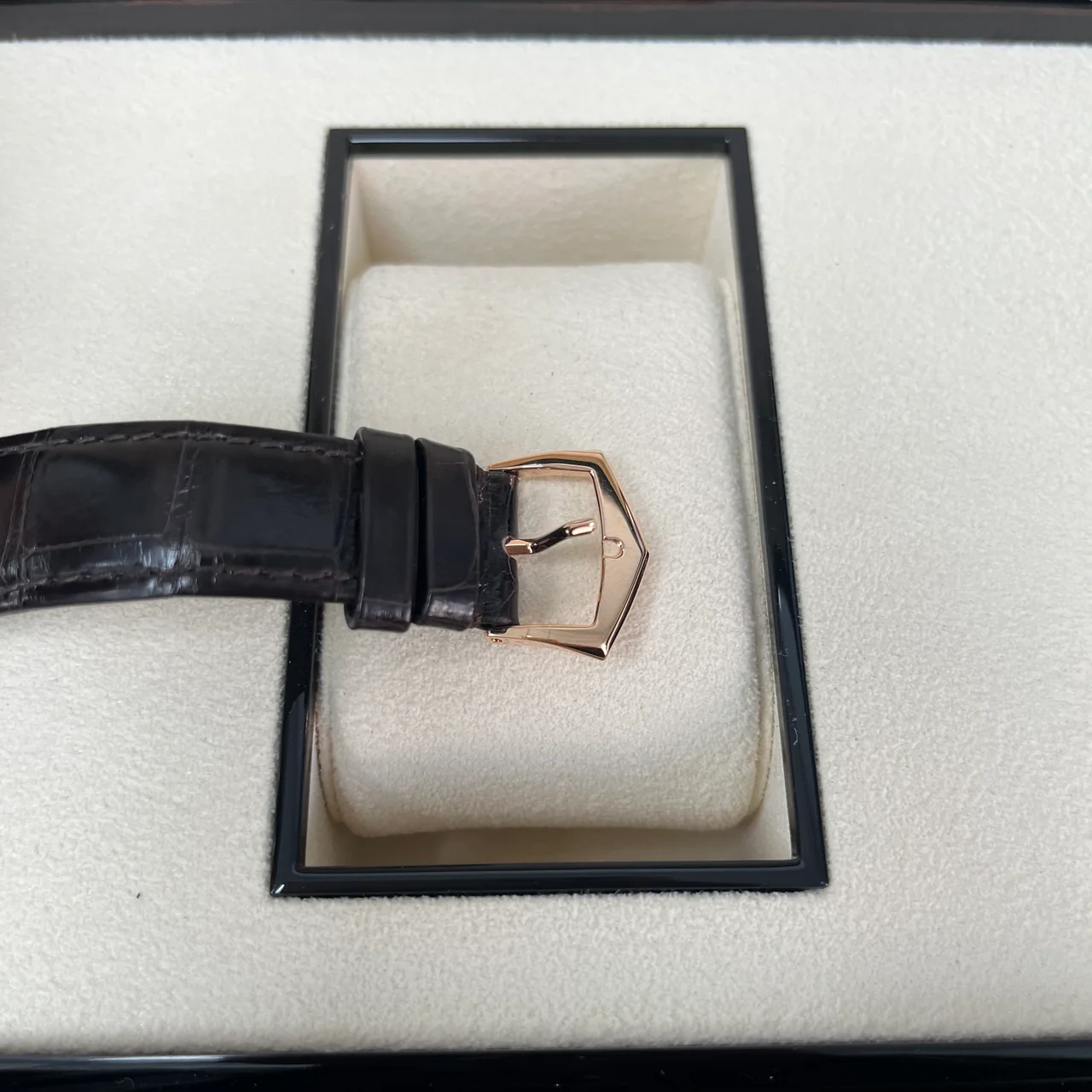 Patek Philippe Calatrava 5227R-001 - Image 6