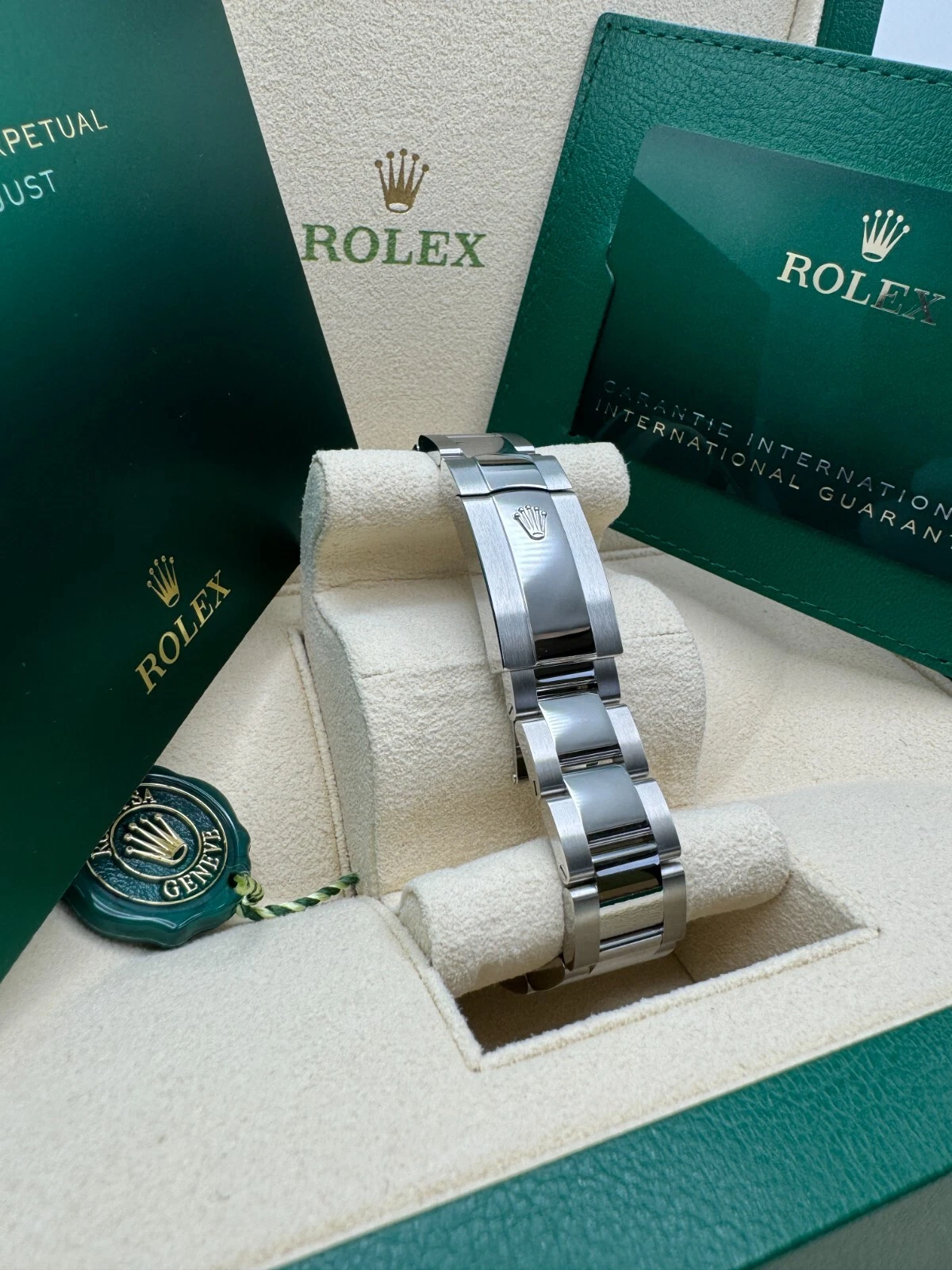 Rolex Datejust 41mm 126334 Blue Roman Oyster Stainless Steel Men's Watch - Image 11