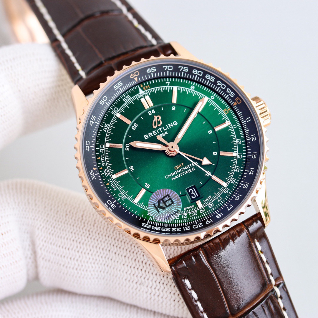 BREITLING Navitimer Automatic GMT 41 - Image 3