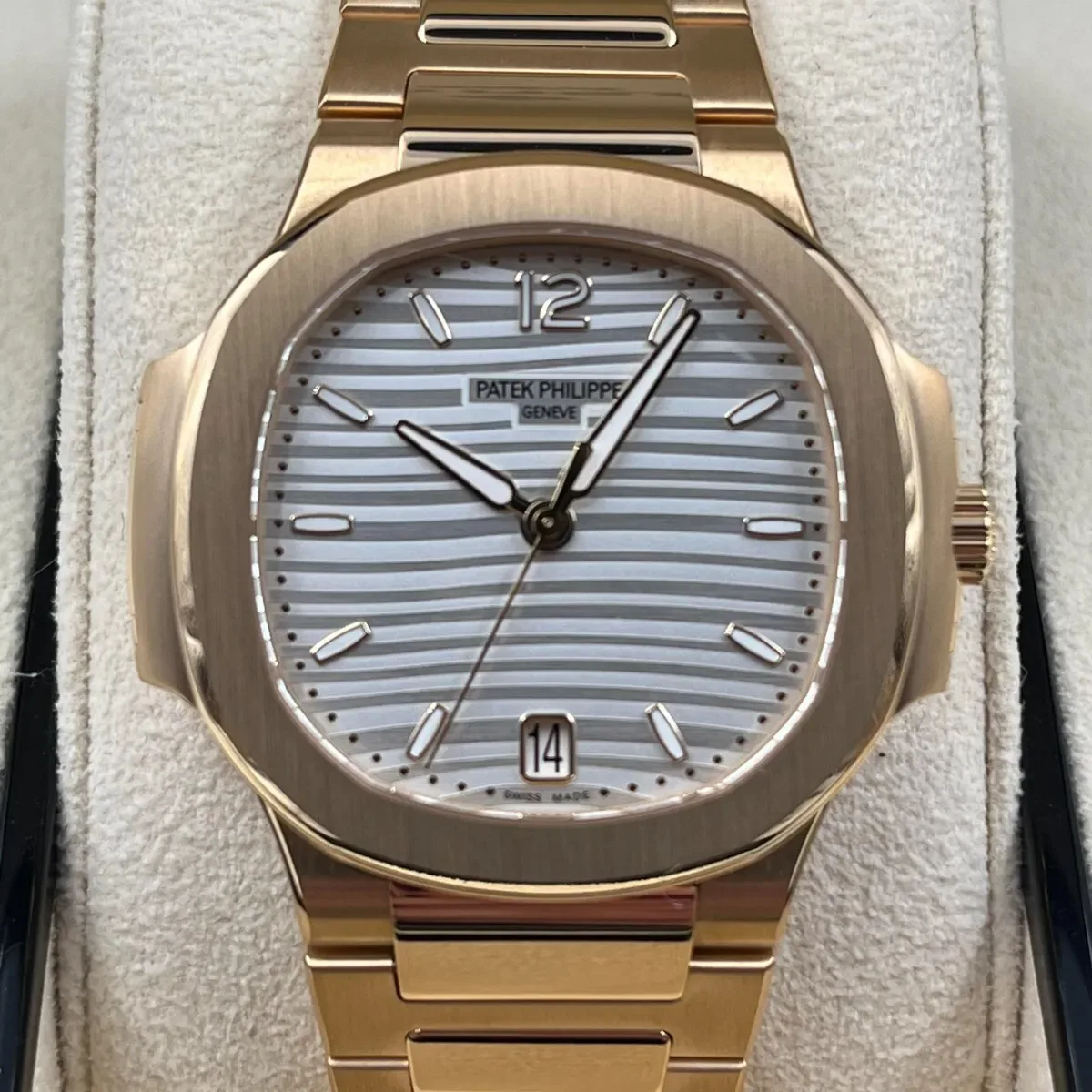 Patek Philippe Nautilus 7118/1R-001 - Image 6