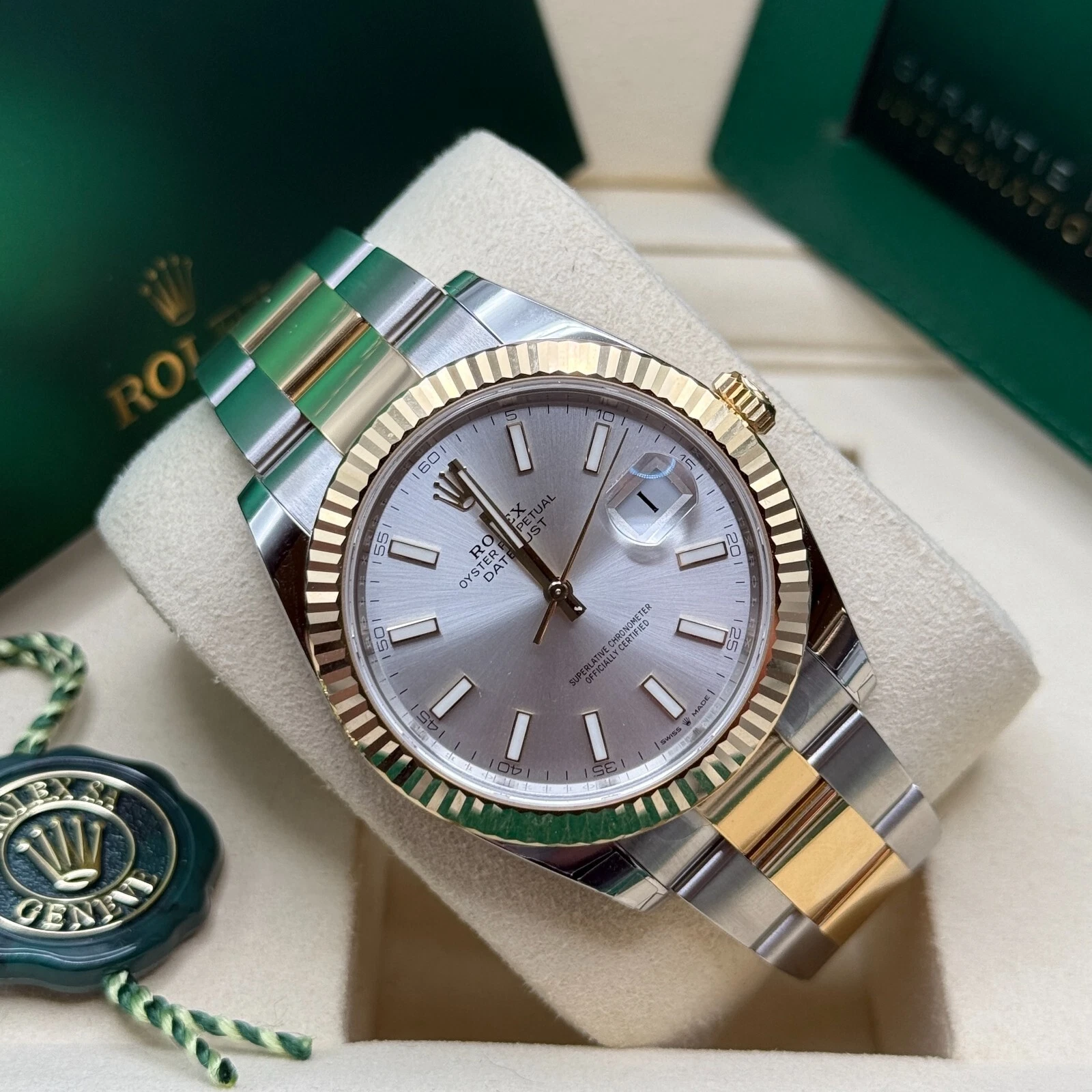 Rolex Datejust 41mm 126333 Silver Index Oyster Steel and Yellow Gold Mens Watch - Image 7