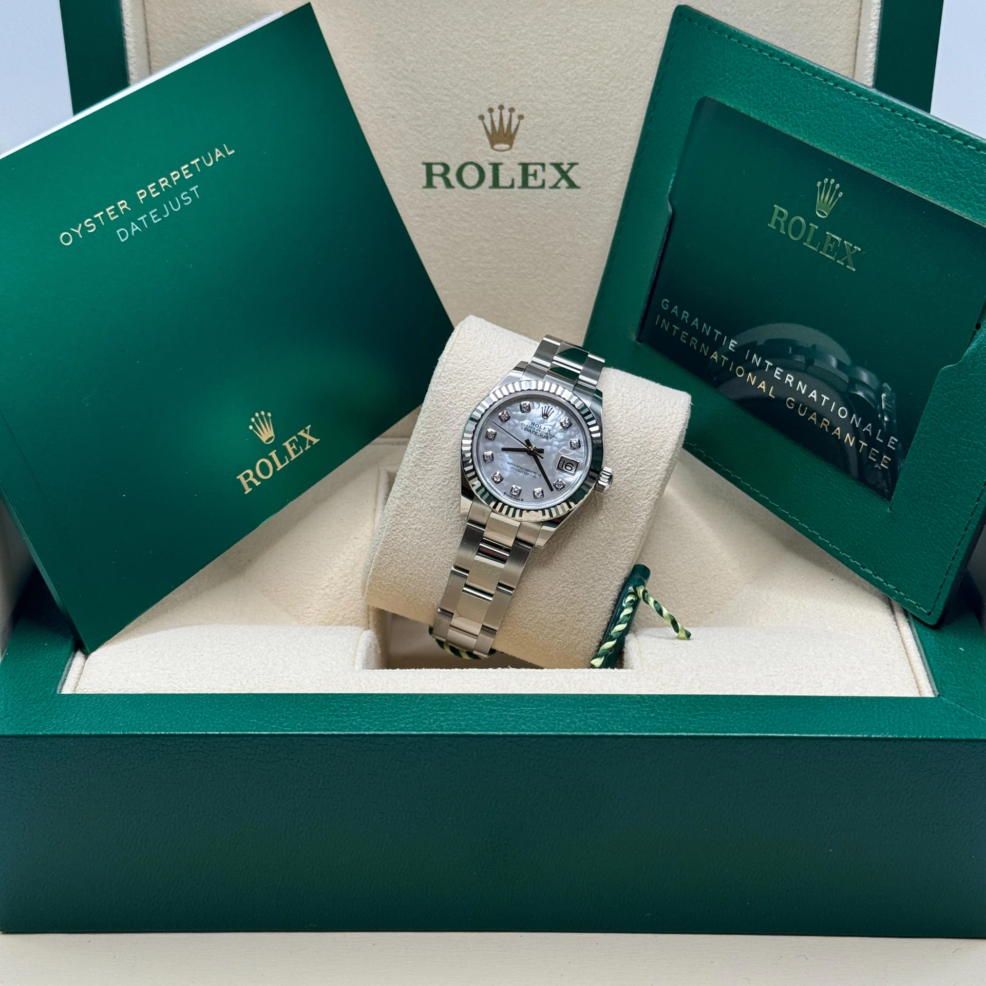 Rolex Lady-Datejust 28mm 279174 Mother Of Pearl Diamond Dial Oyster Bracelet - Image 8