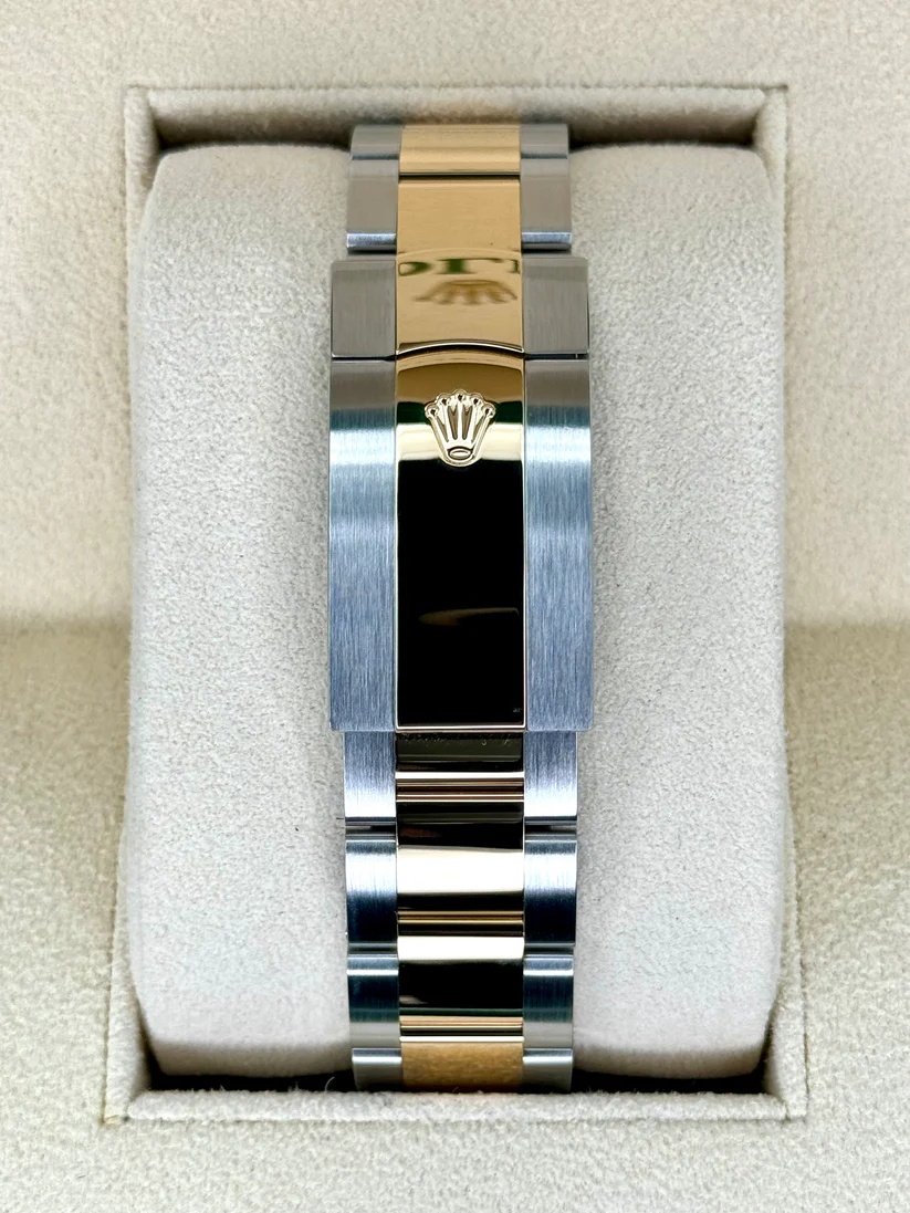 Rolex Sky-Dweller 42mm 336933-0003 Two-Tone Yellow Gold Black Dial Jubilee - Image 6
