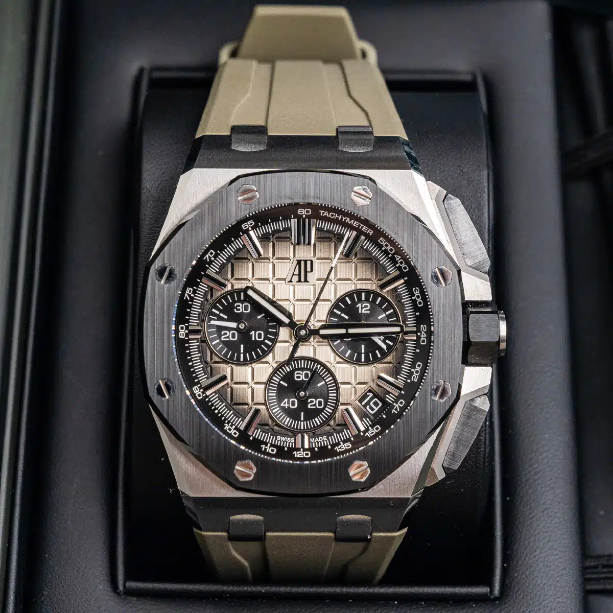 Audemars Piguet Royal Oak Offshore Watch 43mm 26420SO.OO.A600CA.01 - Image 2