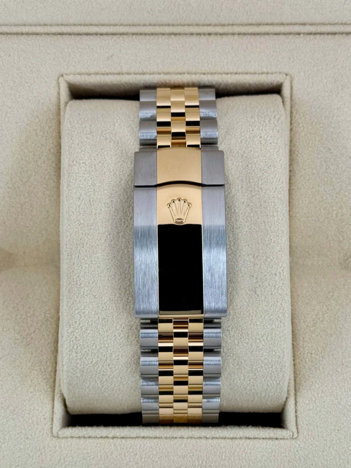 Rolex Sky-Dweller 42mm 336933-0004 Two-Tone Yellow Gold Black Dial Jubilee - Image 6