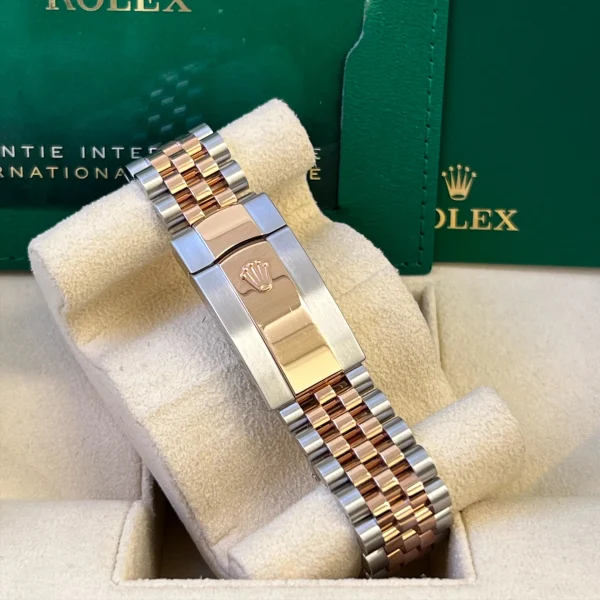 Rolex  Datejust 36mm 126231 Black Dial 36mm Oyster Bracelet