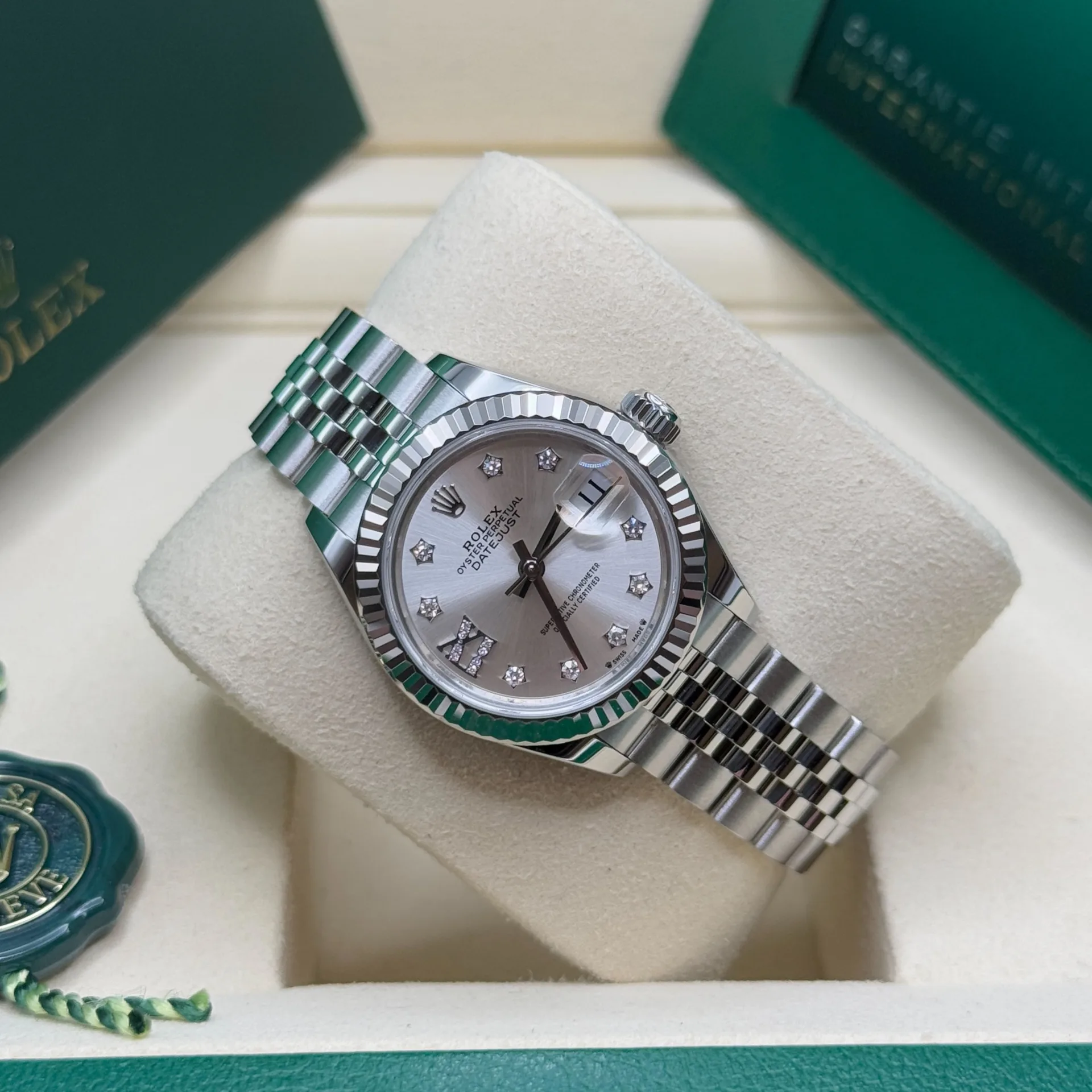 Rolex Lady-Datejust 28mm 279174 Silver Diamond Dial Oyster Bracelet - Image 9