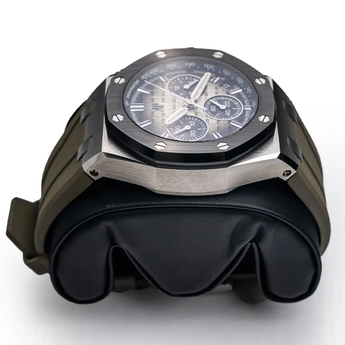 Audemars Piguet Royal Oak Offshore Watch 43mm 26420SO.OO.A600CA.01 - Image 5