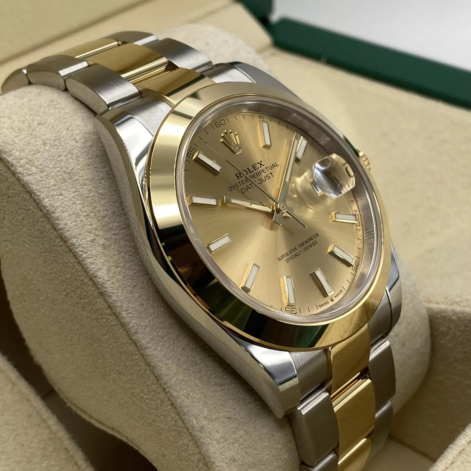 Rolex Datejust 41mm 126303 Champagne Index Oyster Steel and Yellow Gold Mens Watch - Image 4